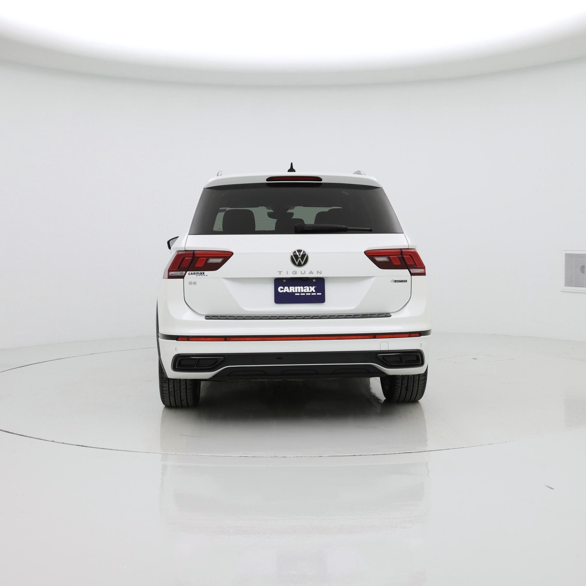 Thumbnail: 2023 Volkswagen Tiguan - 6