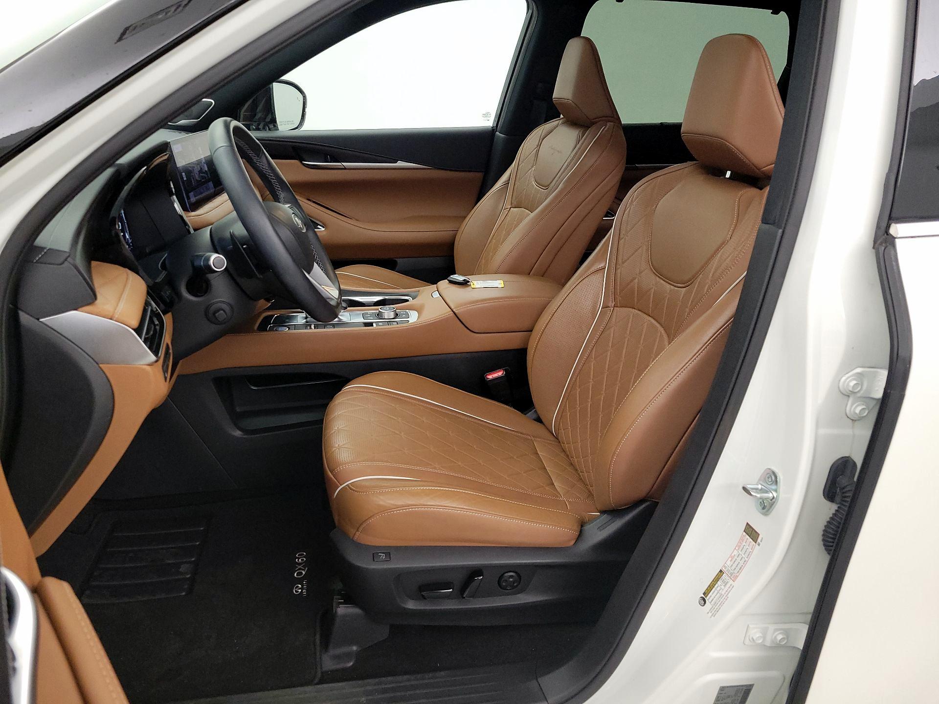 Thumbnail: 2023 INFINITI QX60 - 11