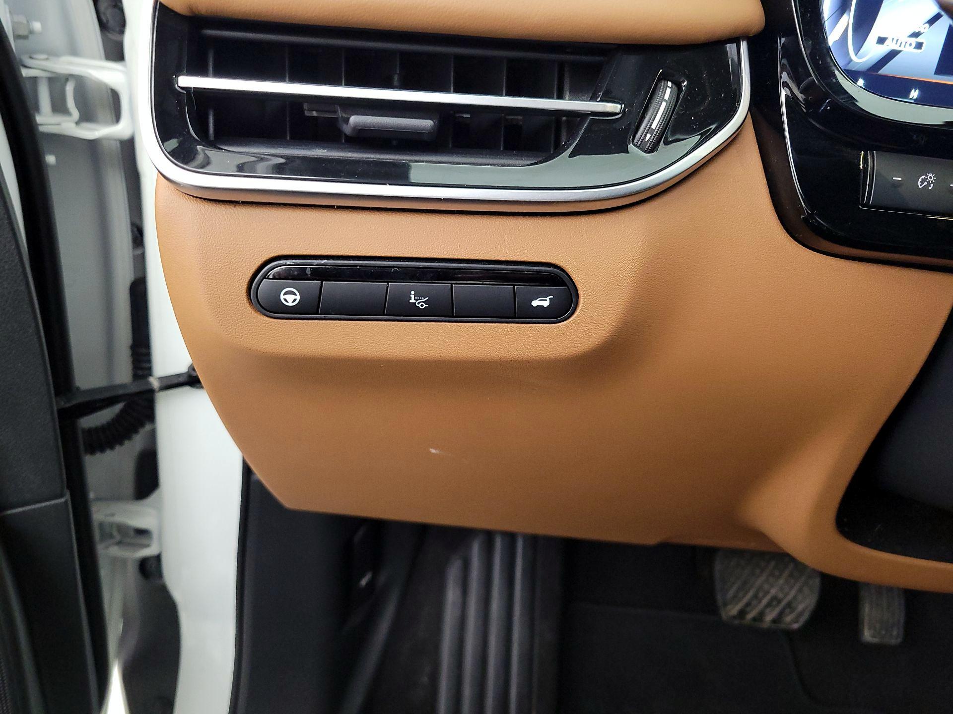 Thumbnail: 2023 INFINITI QX60 - 13