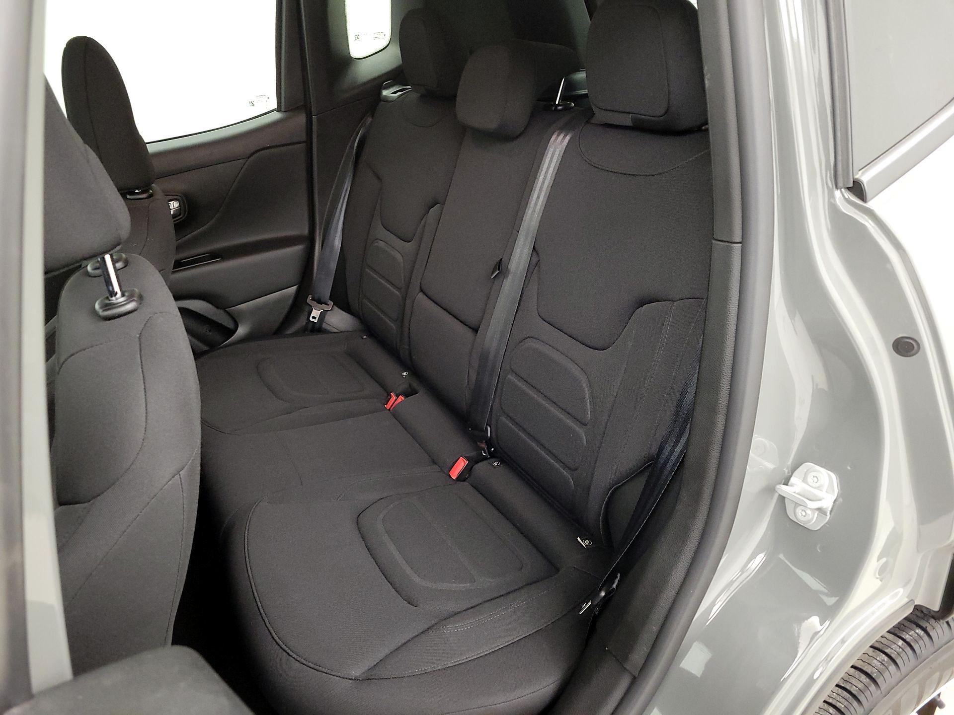 Thumbnail: 2022 Jeep Renegade - 20