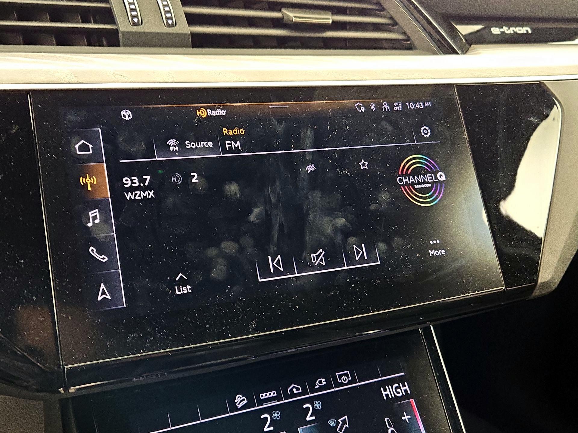 Thumbnail: 2024 Audi Q8 e-tron - 16