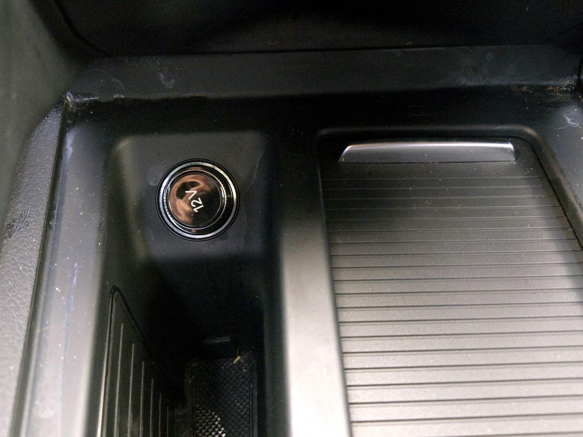 Thumbnail: 2024 Audi Q8 e-tron - 19