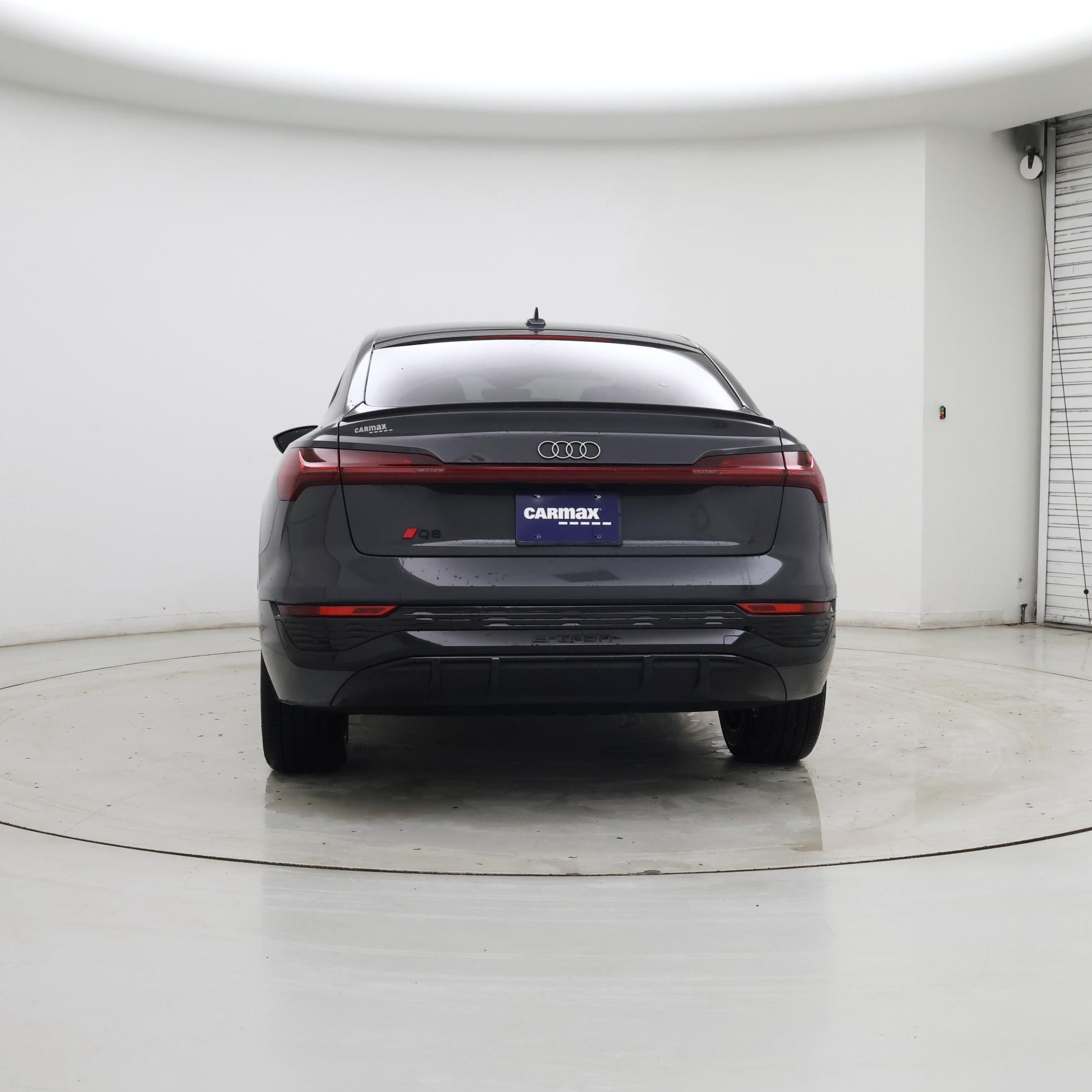 Thumbnail: 2024 Audi Q8 e-tron - 6