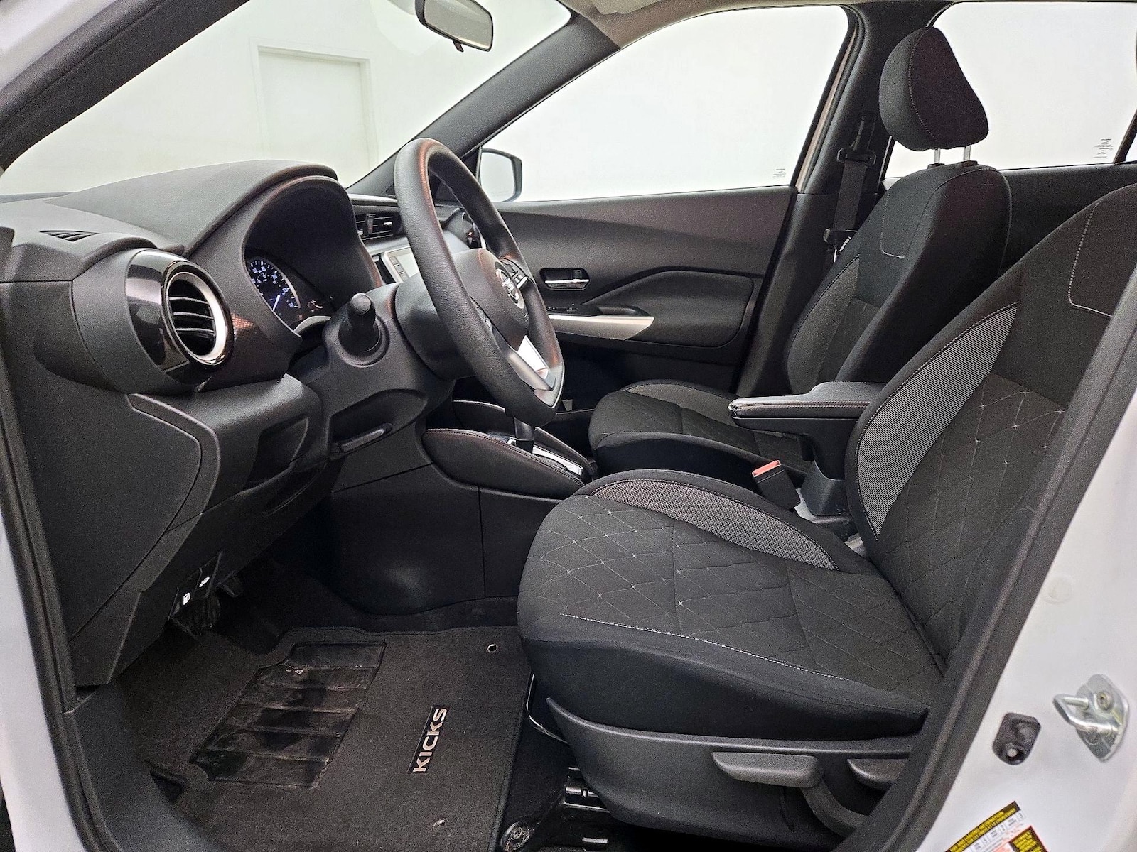 2020 Nissan Kicks SV - Photo 12