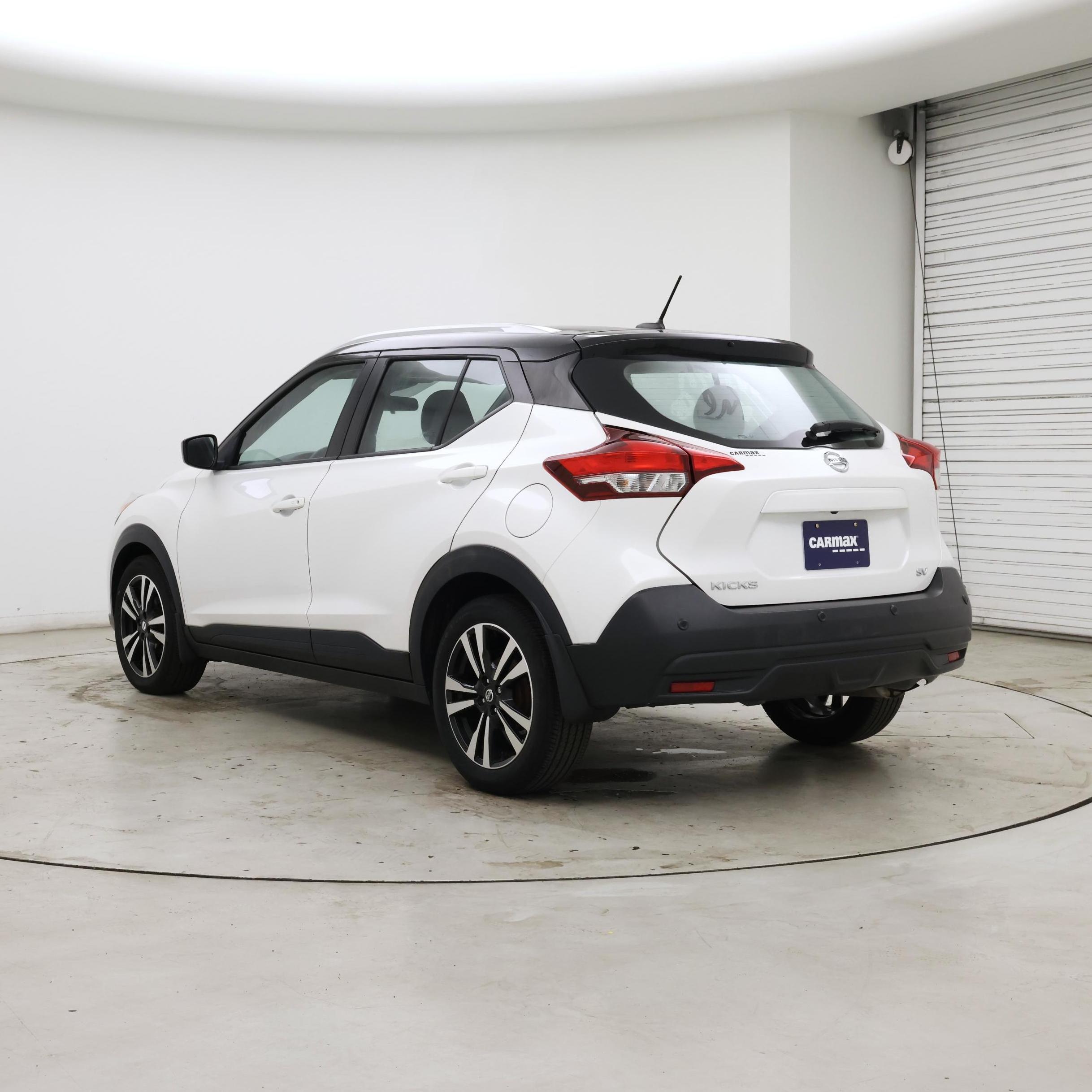 Thumbnail: 2020 Nissan Kicks - 2