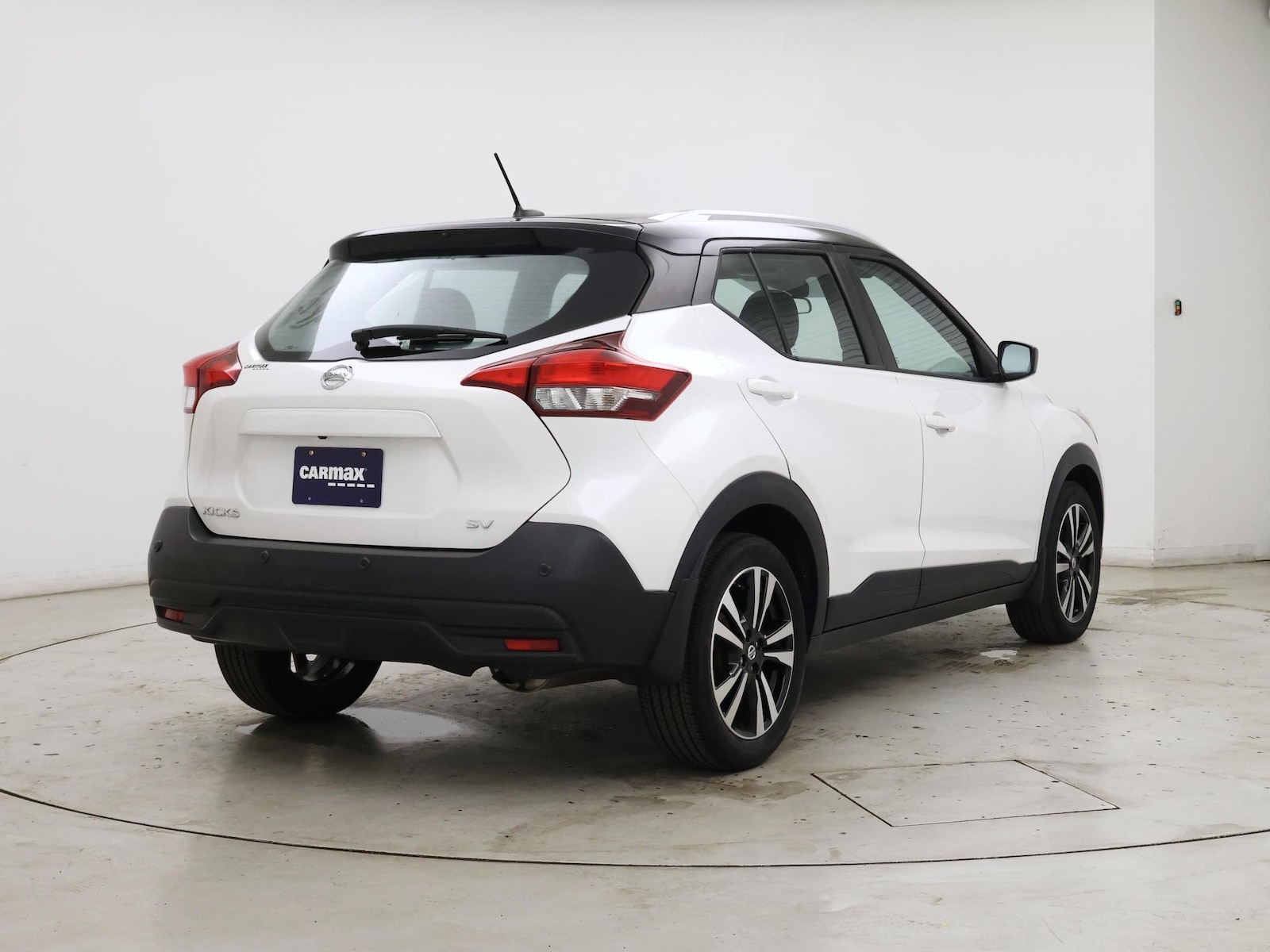2020 Nissan Kicks SV - Photo 9