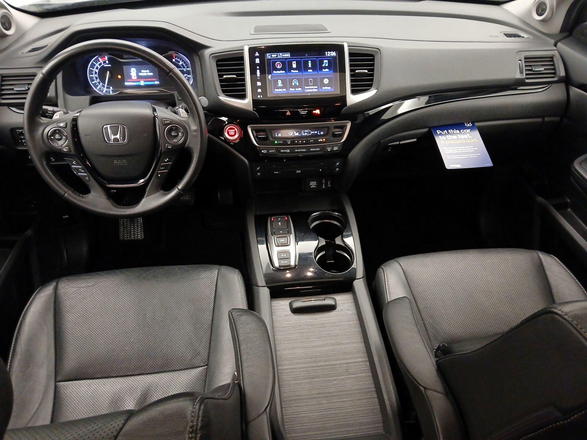 Thumbnail: 2018 Honda Pilot - 9