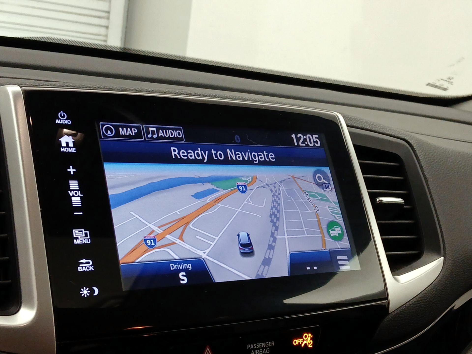 Thumbnail: 2018 Honda Pilot - 14