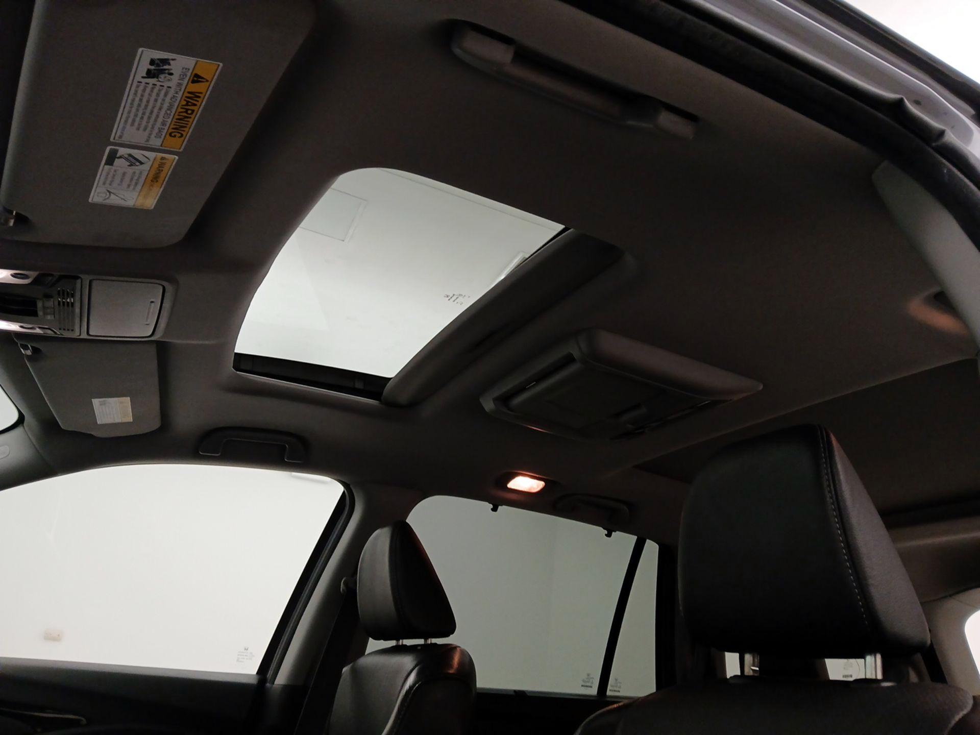 Thumbnail: 2018 Honda Pilot - 20