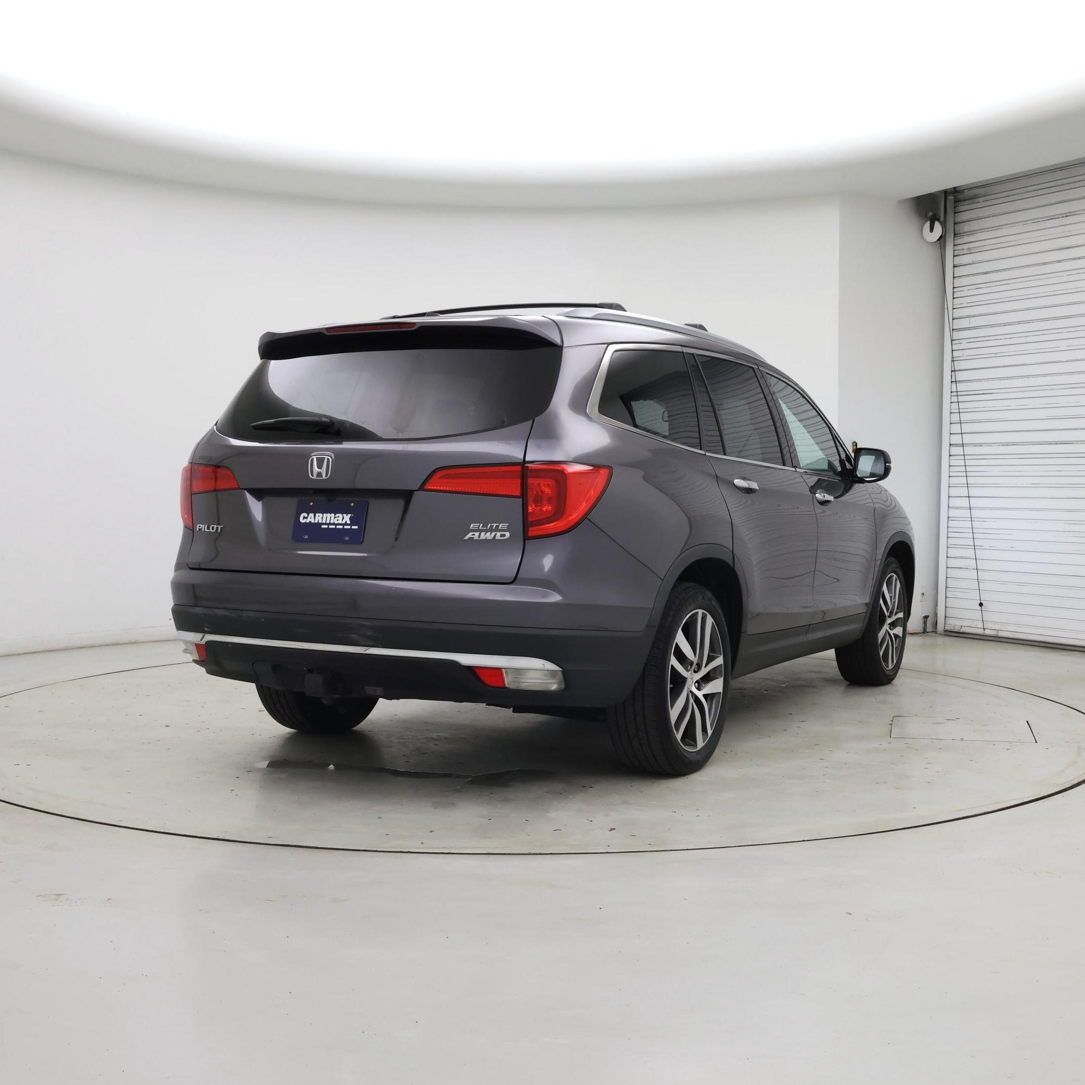 Thumbnail: 2018 Honda Pilot - 8