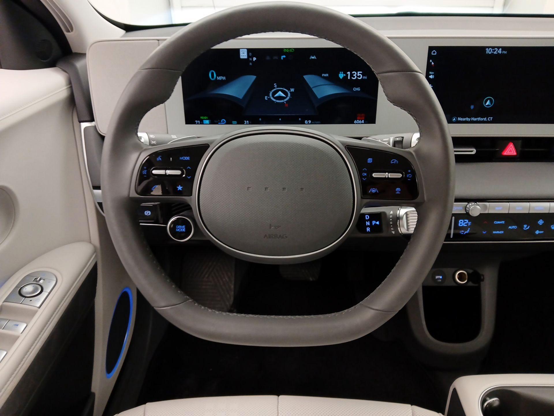 Thumbnail: 2022 Hyundai Ioniq 5 - 10