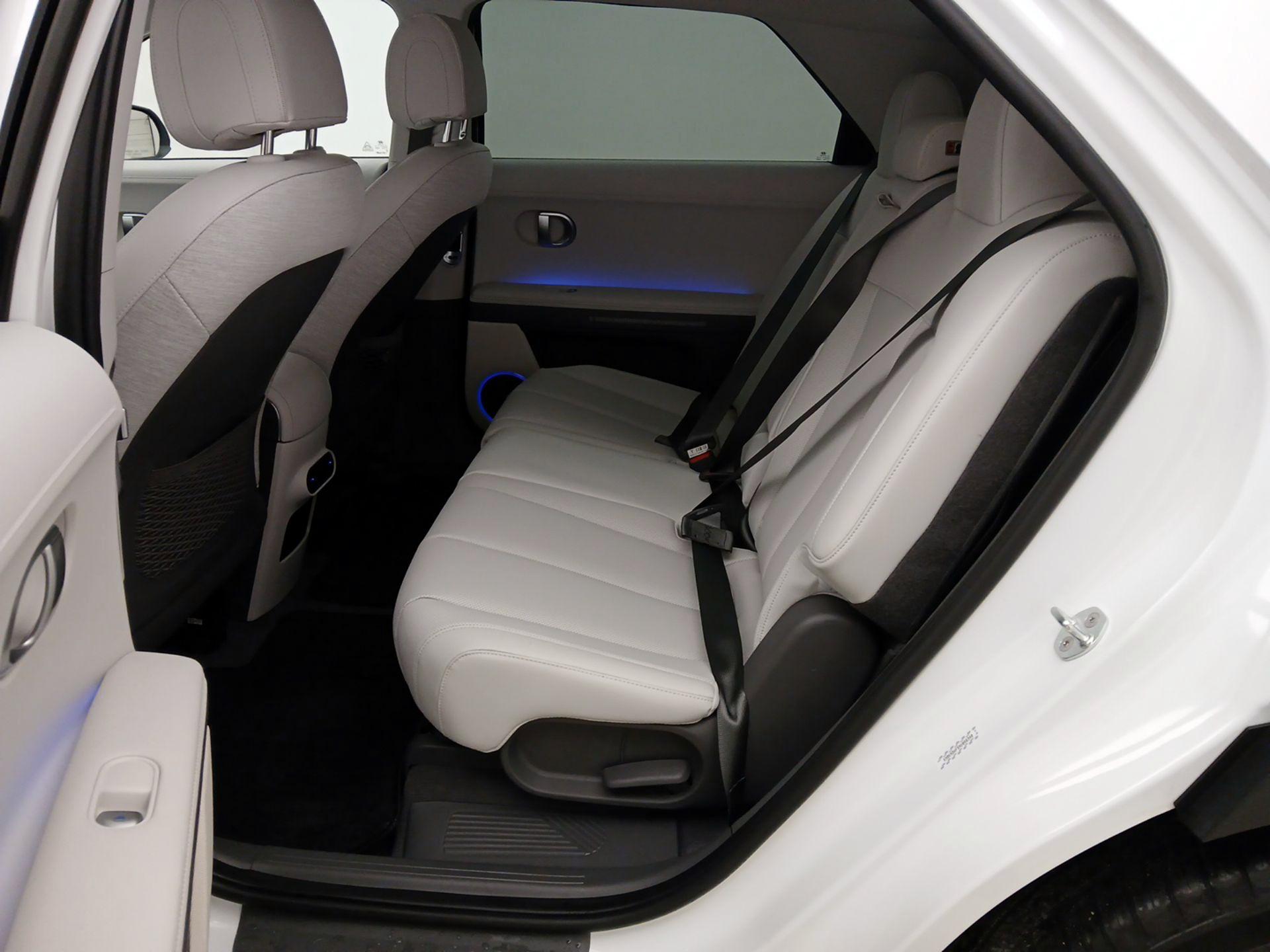 Thumbnail: 2022 Hyundai Ioniq 5 - 20