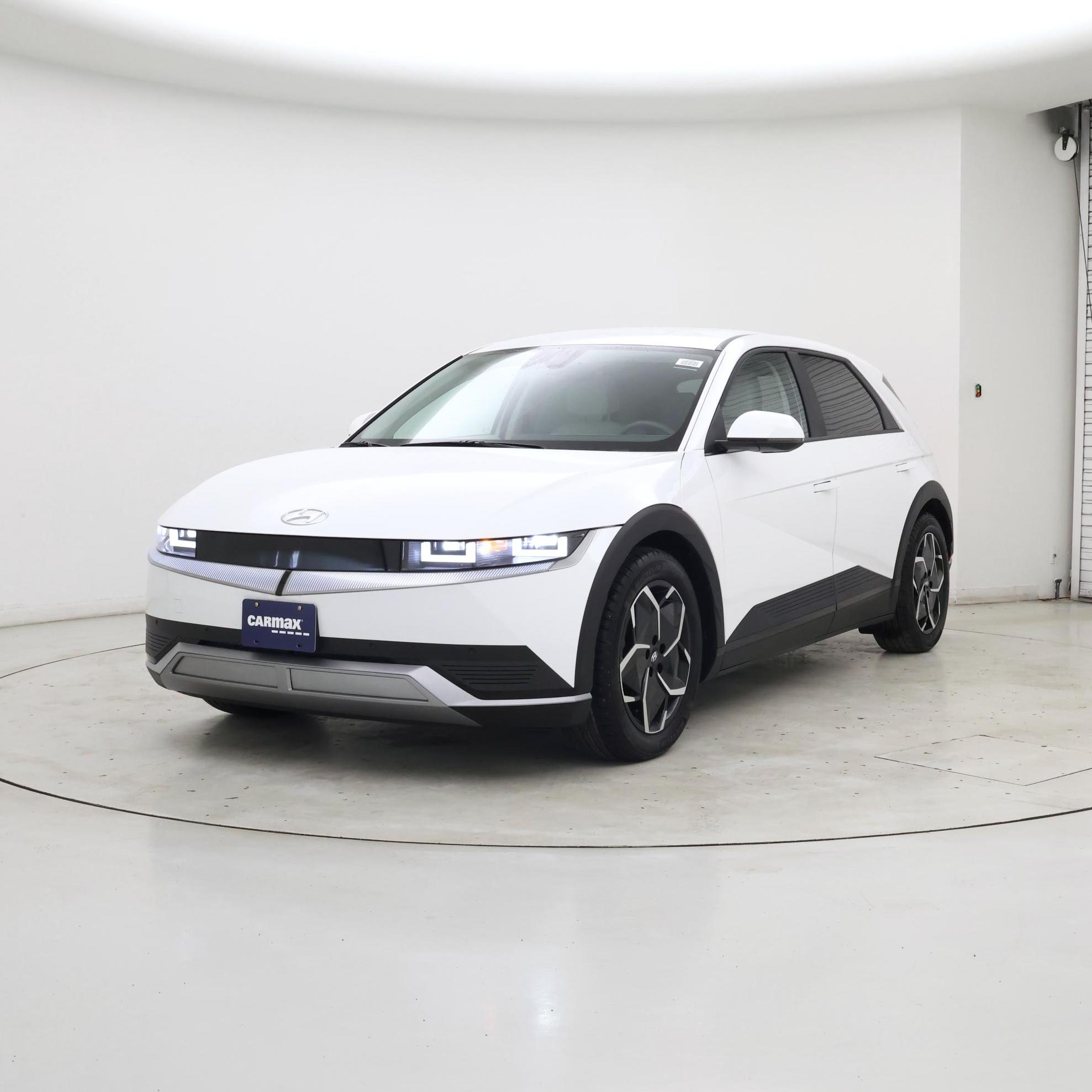 Thumbnail: 2022 Hyundai Ioniq 5 - 4