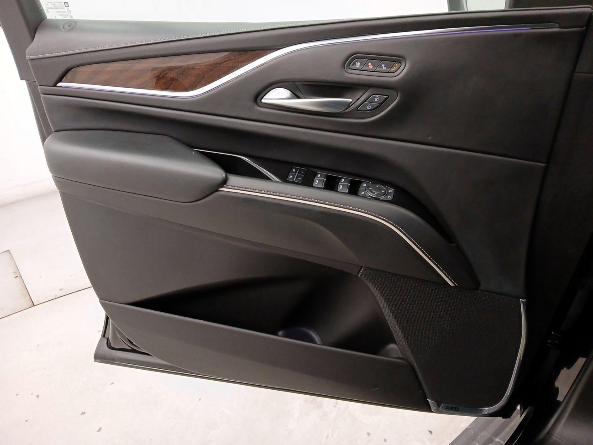 Thumbnail: 2023 Cadillac Escalade - 12