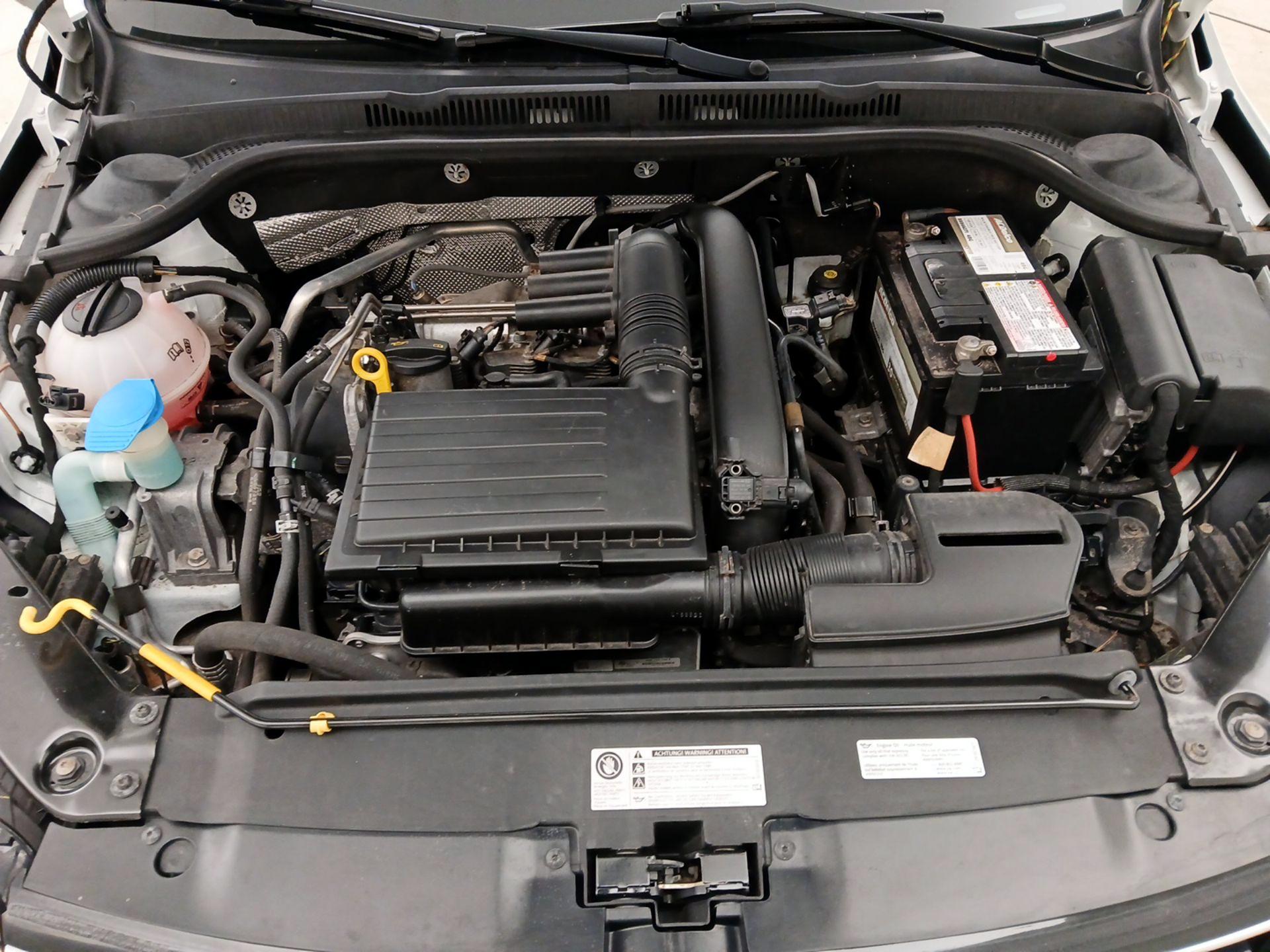 Thumbnail: 2017 Volkswagen Jetta - 20