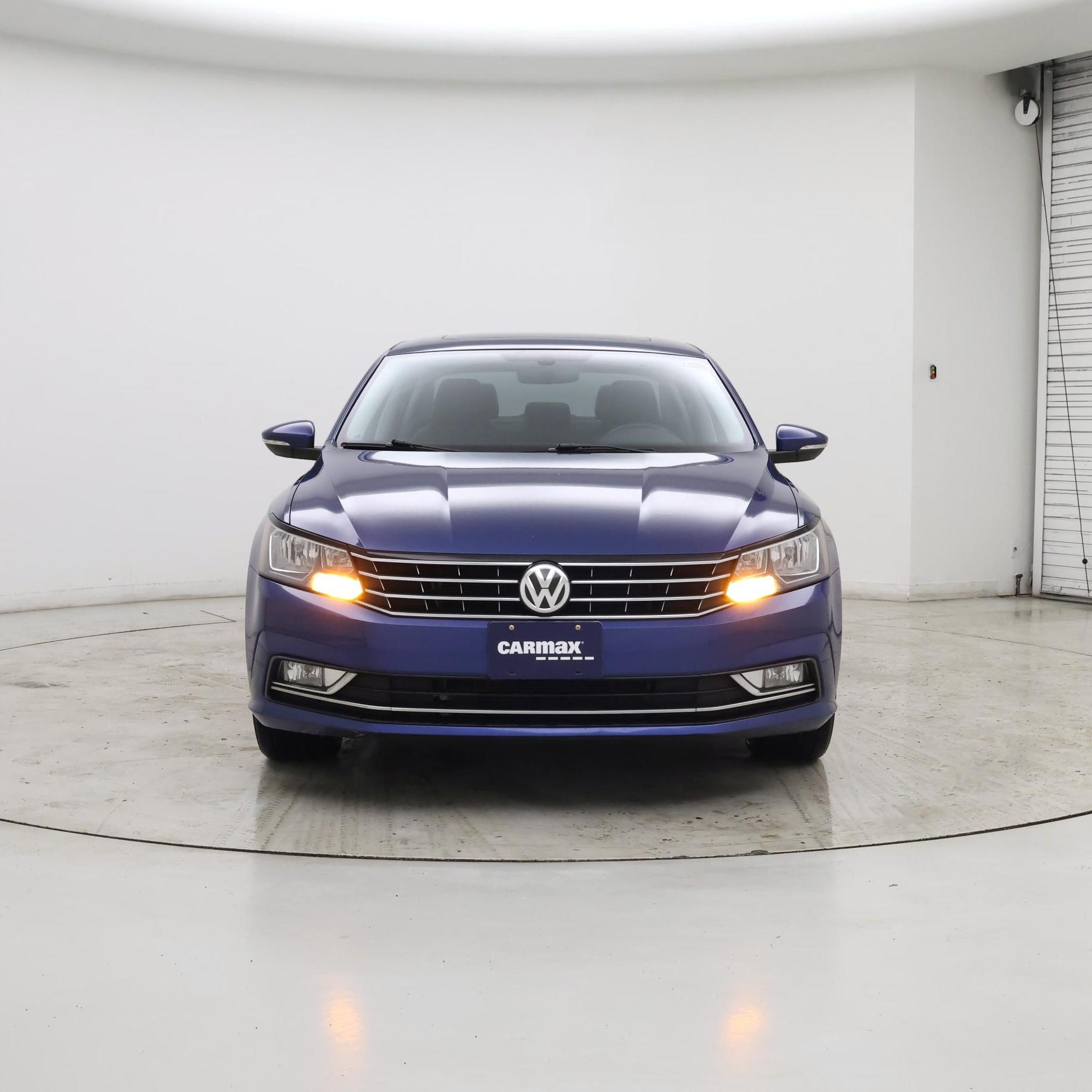 Thumbnail: 2016 Volkswagen Passat - 5