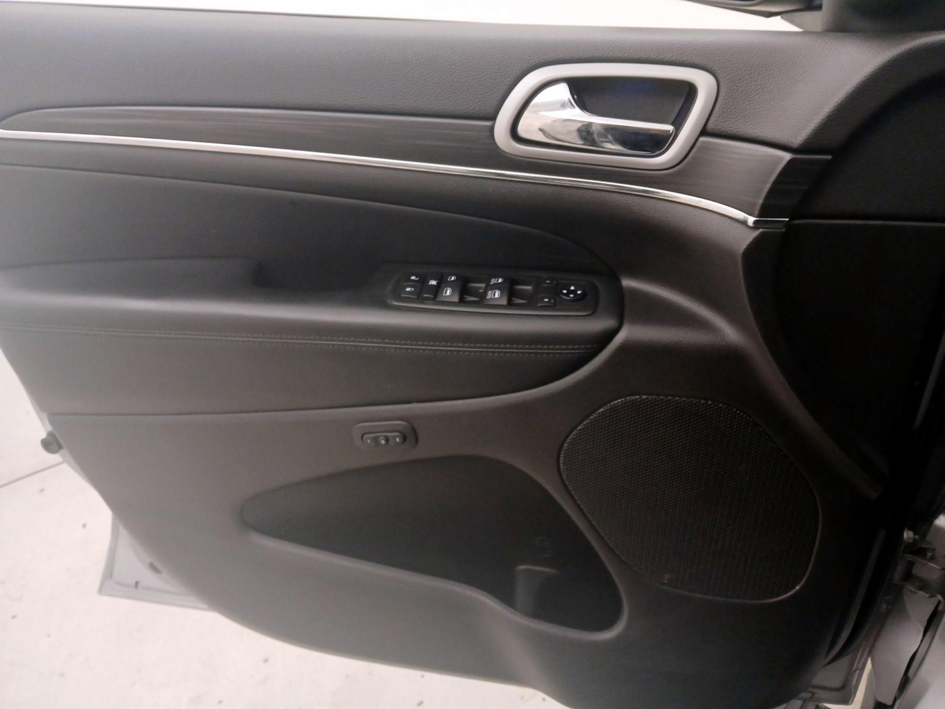 Thumbnail: 2021 Jeep Grand Cherokee - 12