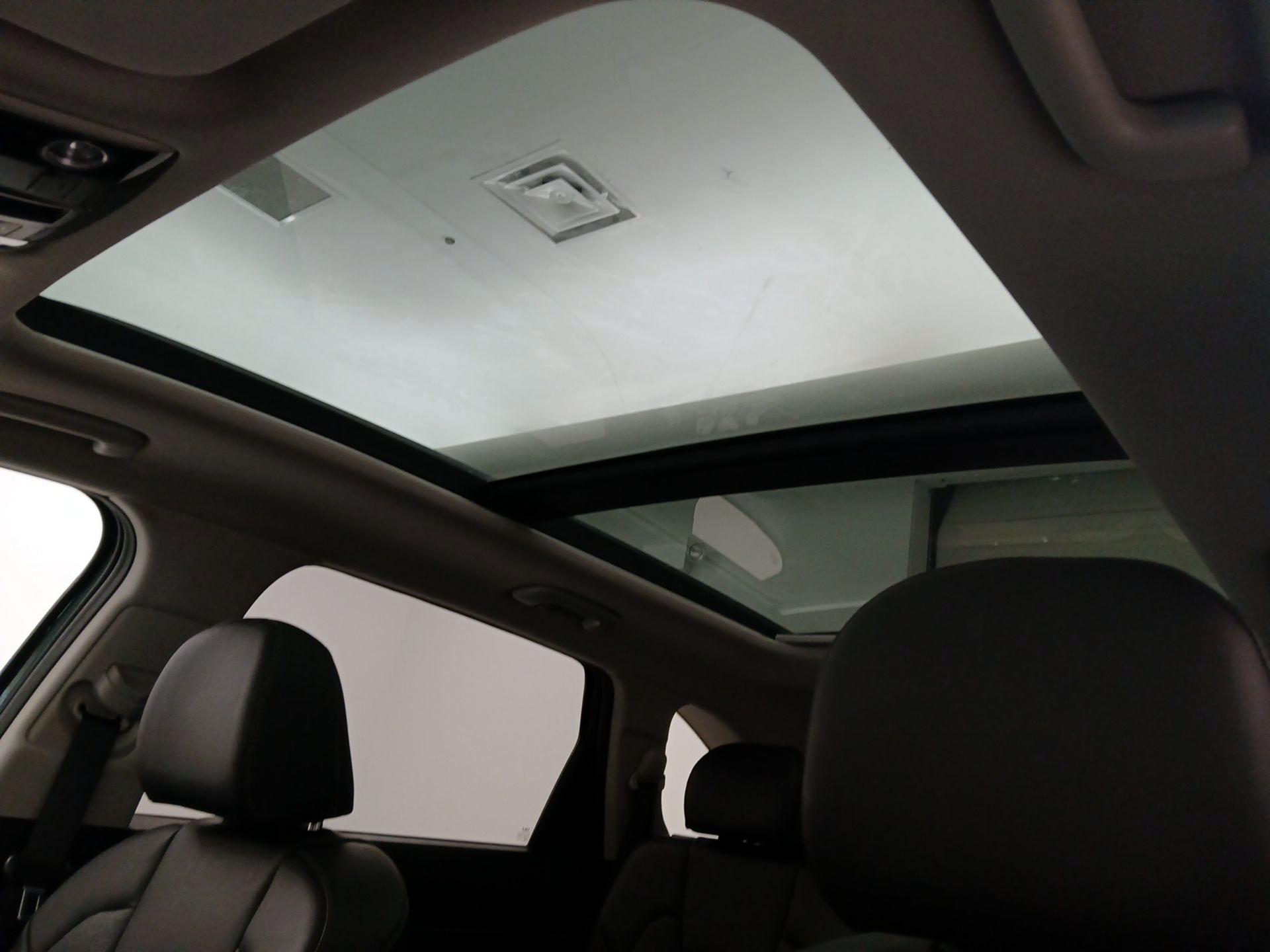 Thumbnail: 2023 Kia Sorento - 20