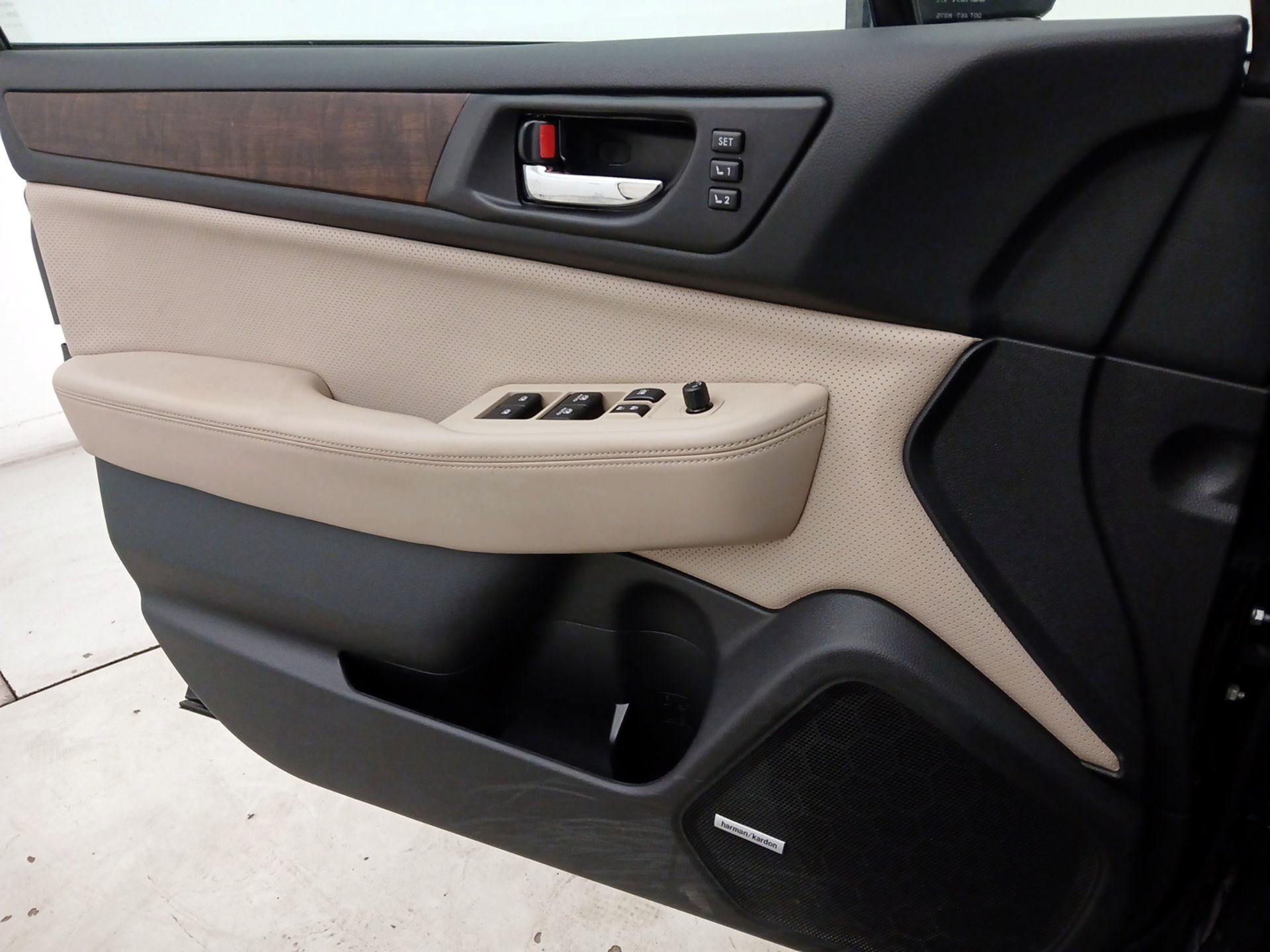 Thumbnail: 2015 Subaru Outback - 12