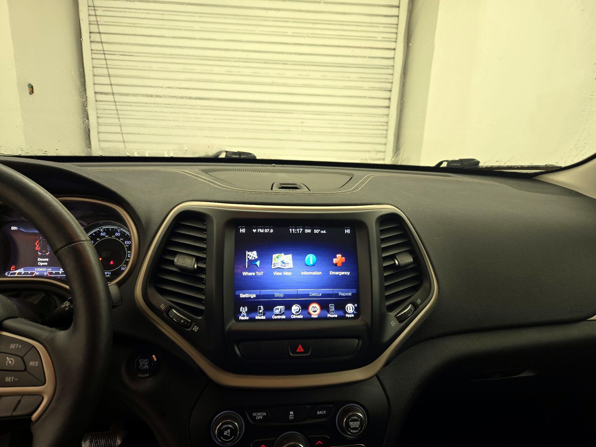 Thumbnail: 2014 Jeep Cherokee - 9