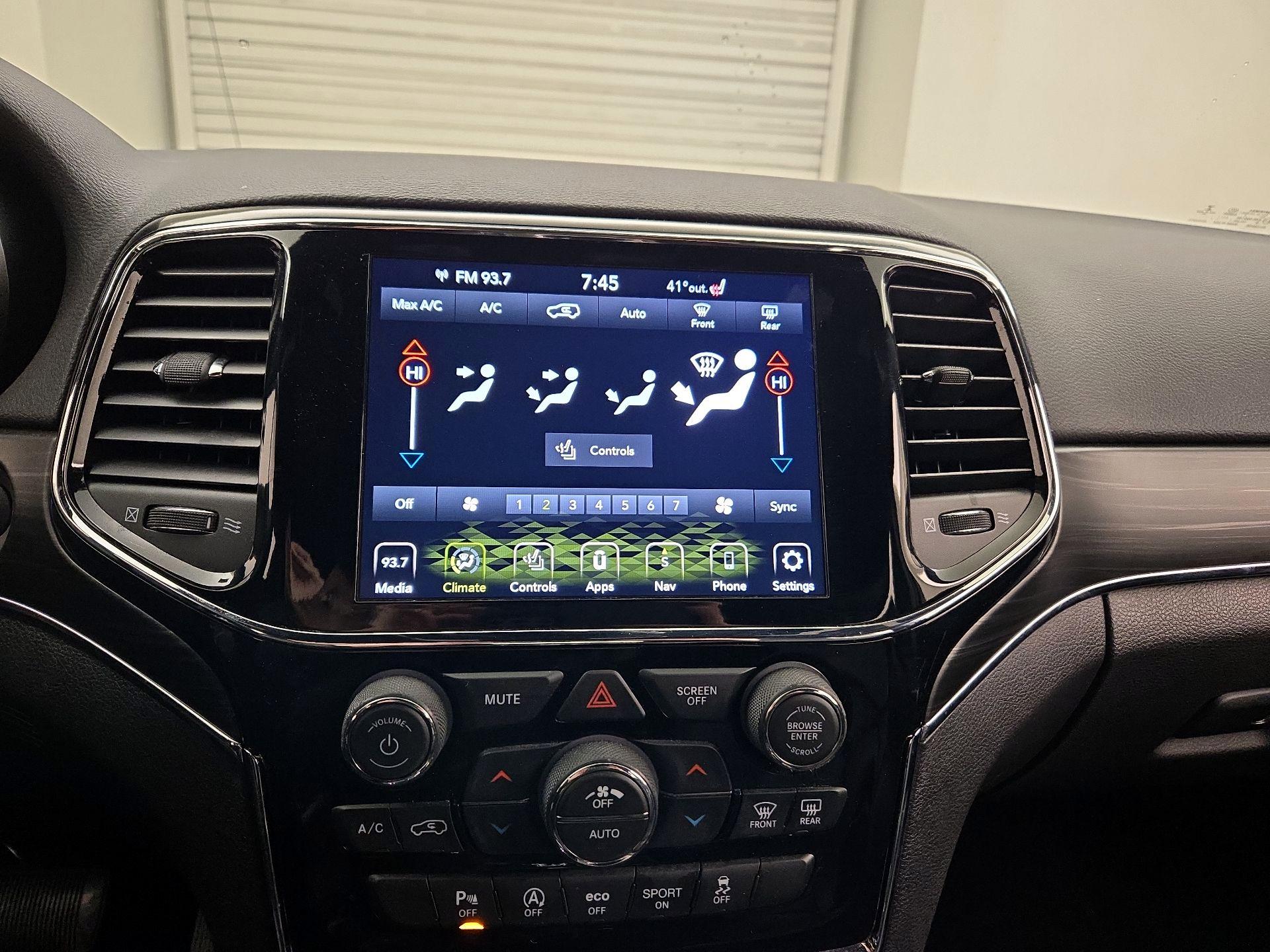 Thumbnail: 2021 Jeep Grand Cherokee - 16