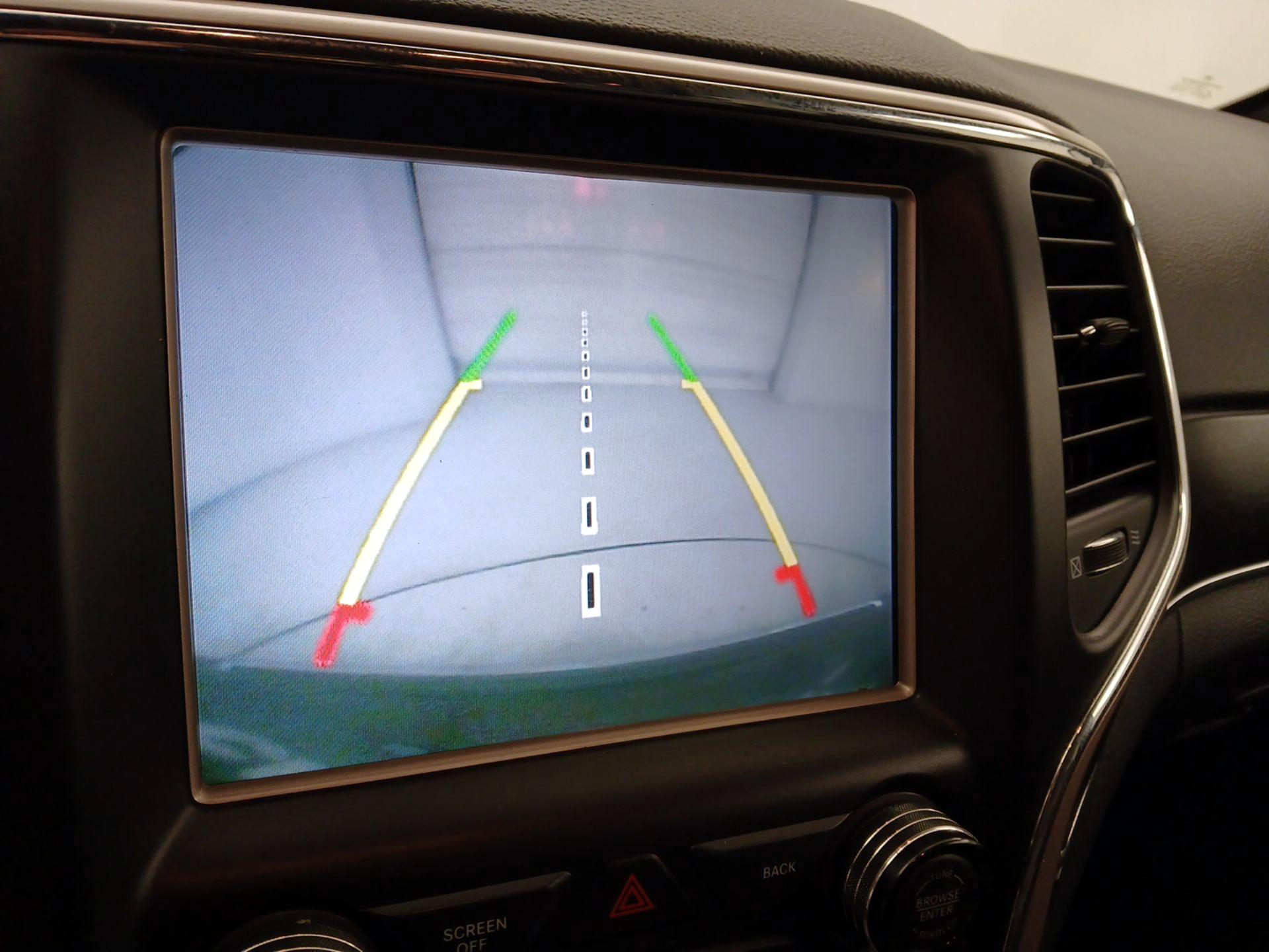 Thumbnail: 2015 Jeep Grand Cherokee - 15