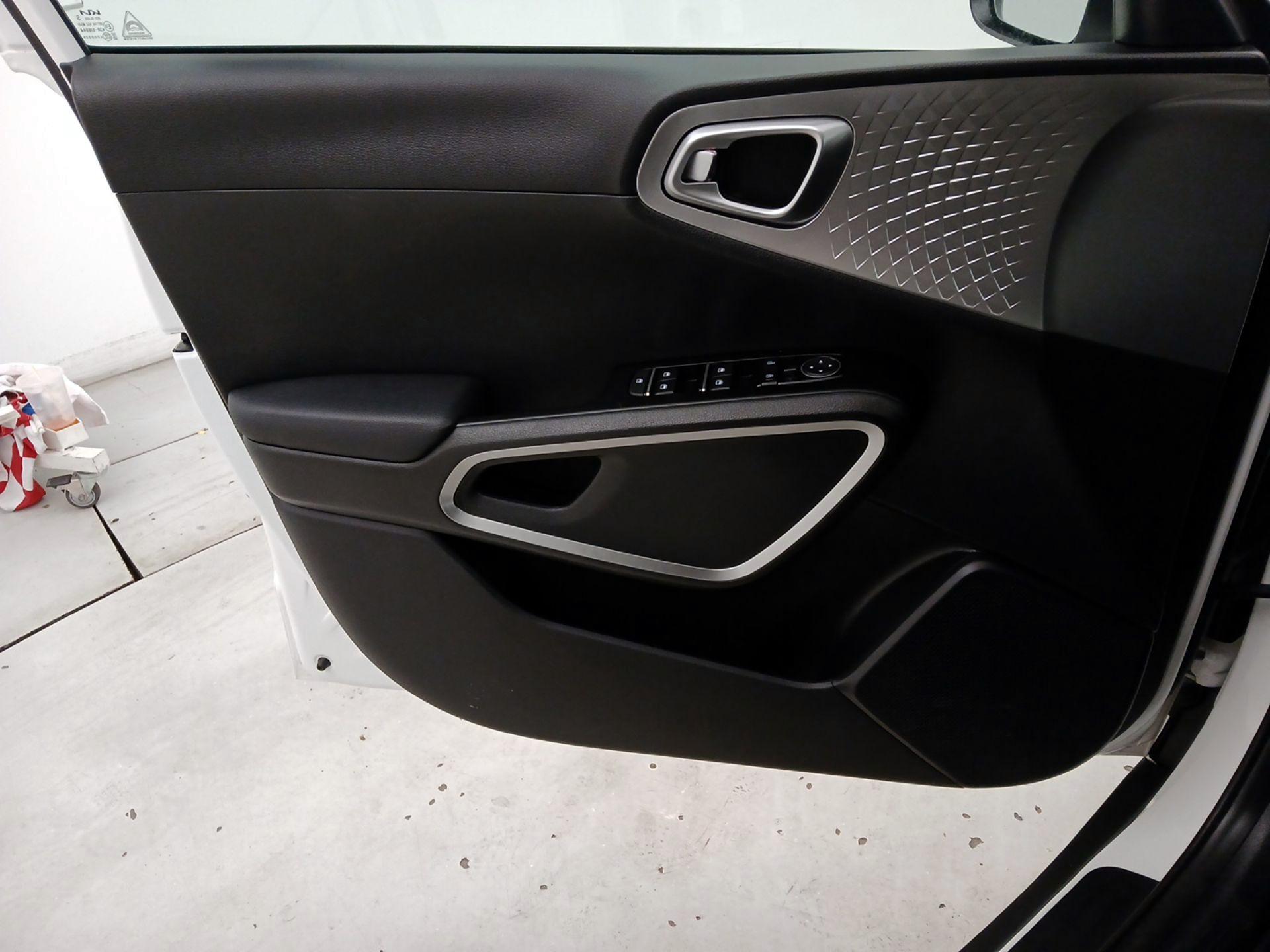 Thumbnail: 2023 Kia Soul - 12