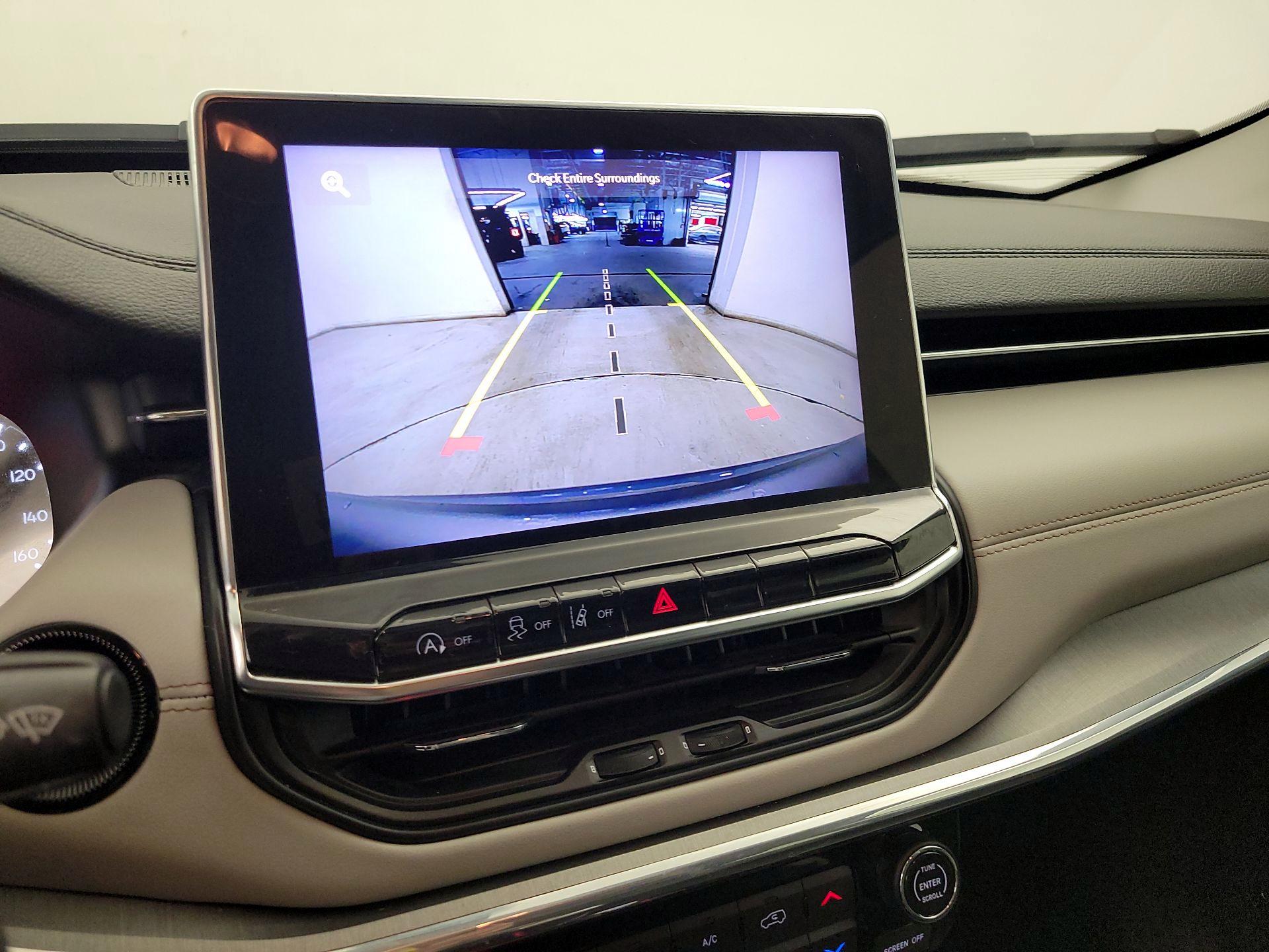 Thumbnail: 2022 Jeep Compass - 14