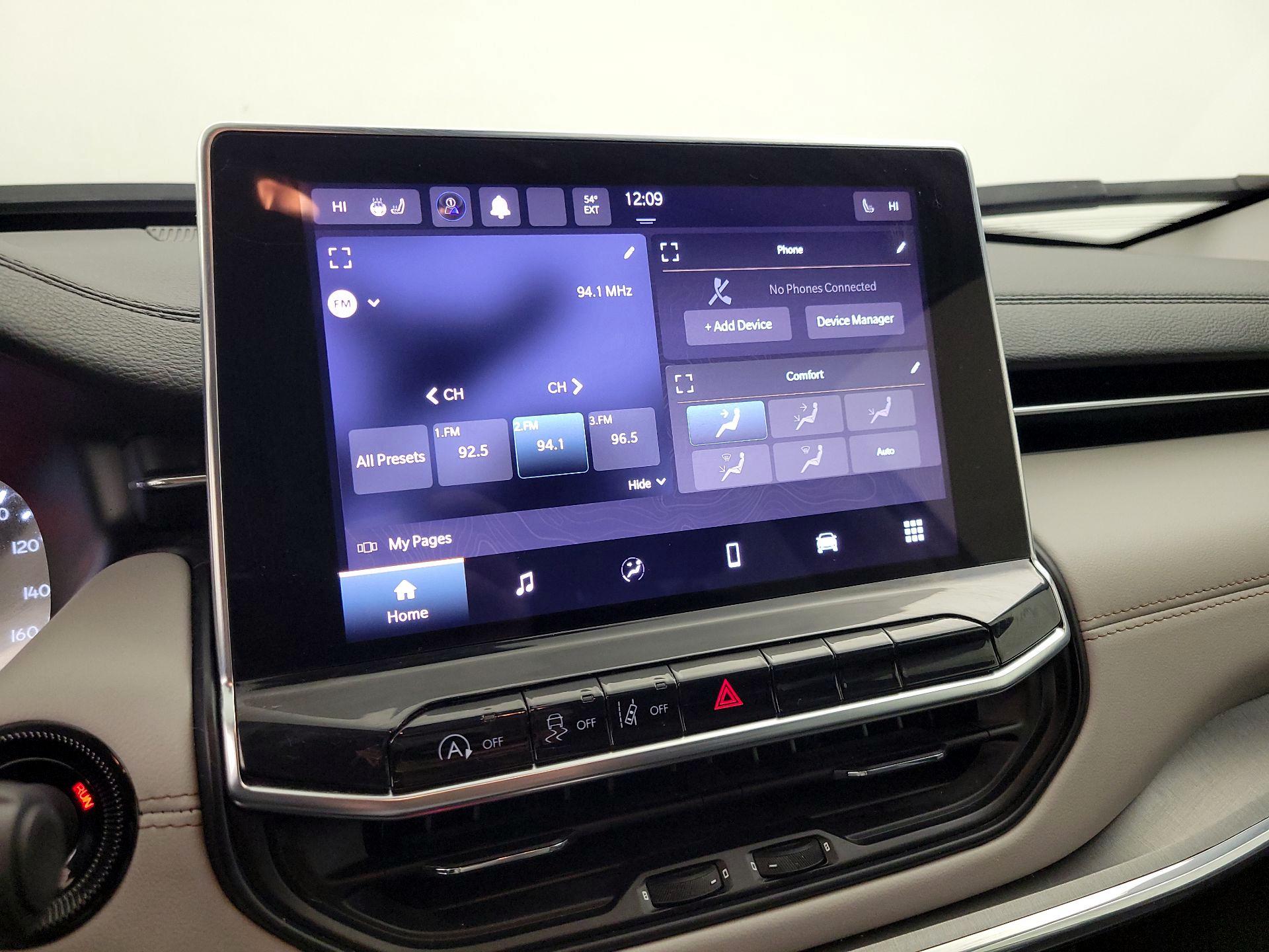 Thumbnail: 2022 Jeep Compass - 15