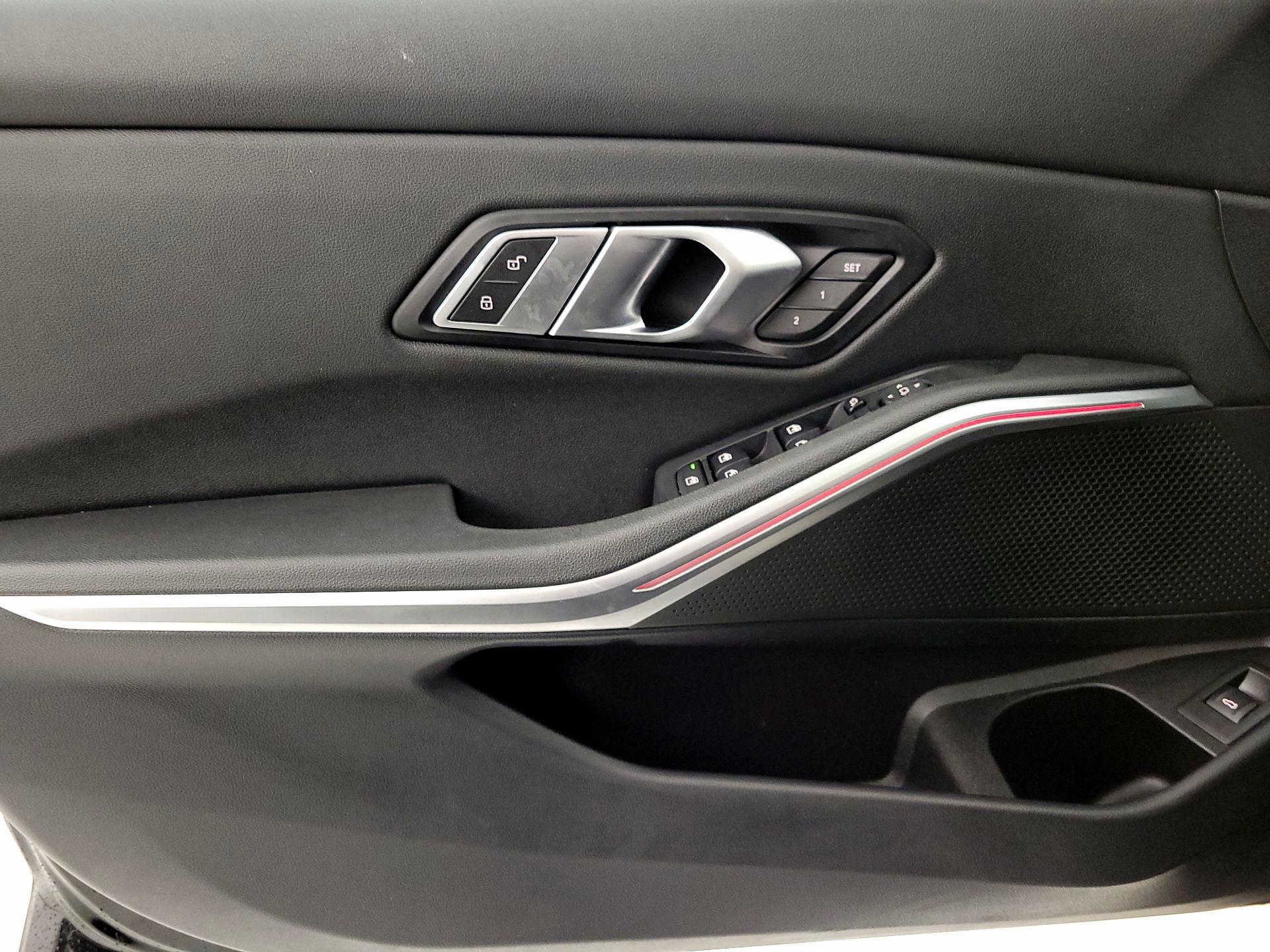 Thumbnail: 2021 BMW 3 Series - 12