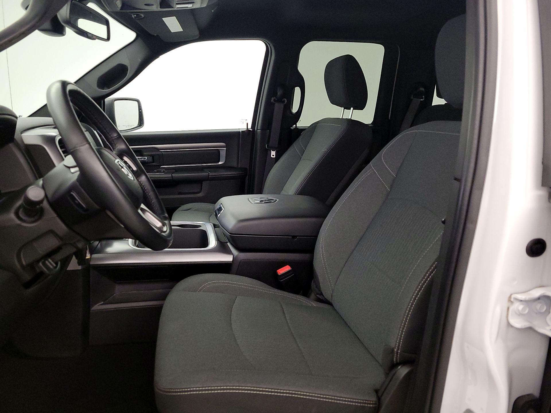 Thumbnail: 2022 RAM 1500 Classic - 11