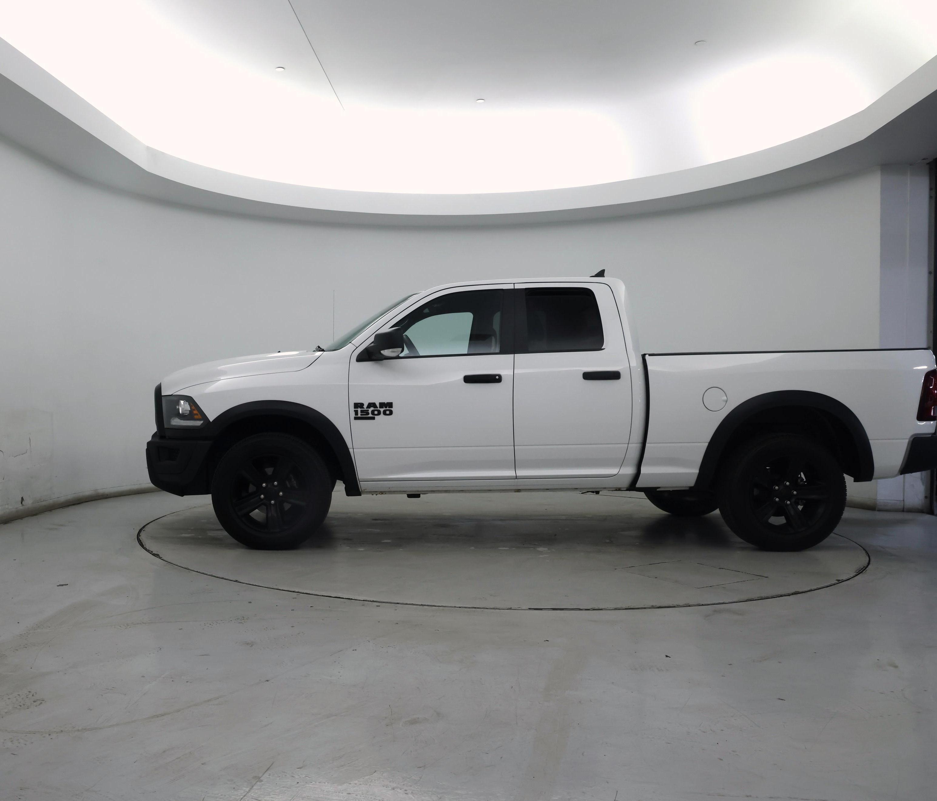 Thumbnail: 2022 RAM 1500 Classic - 3