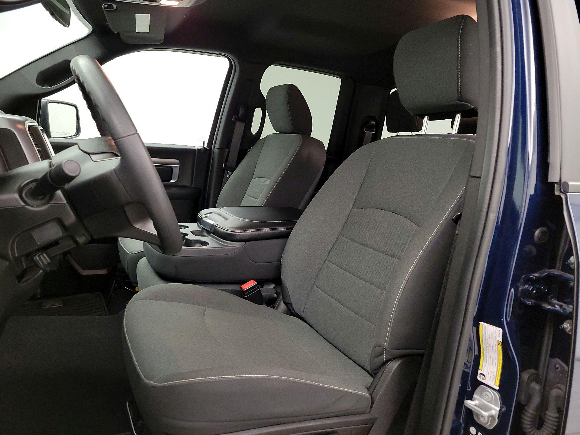 Thumbnail: 2022 RAM 1500 Classic - 11