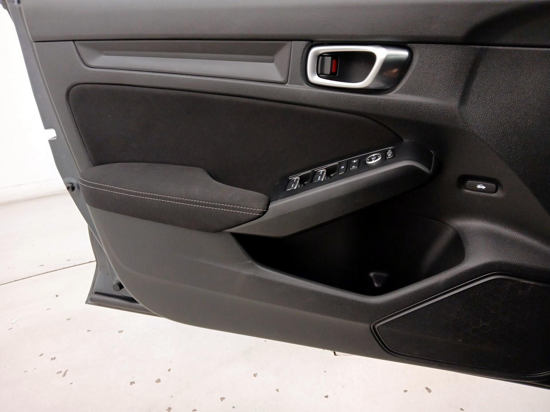 Thumbnail: 2023 Honda Civic - 12