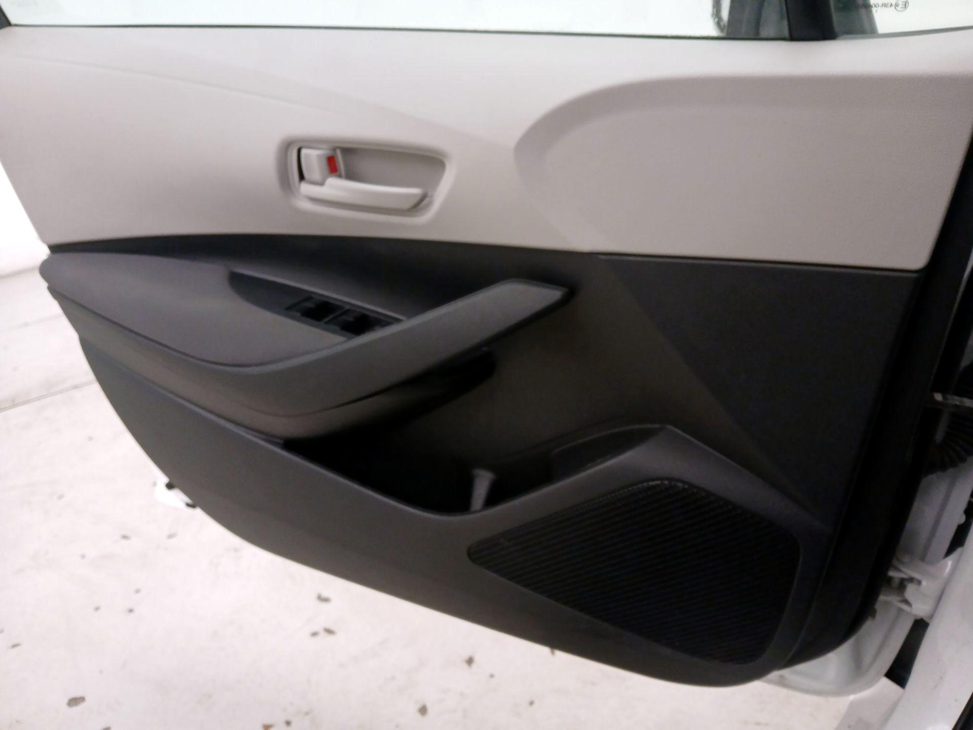 Thumbnail: 2022 Toyota Corolla - 12