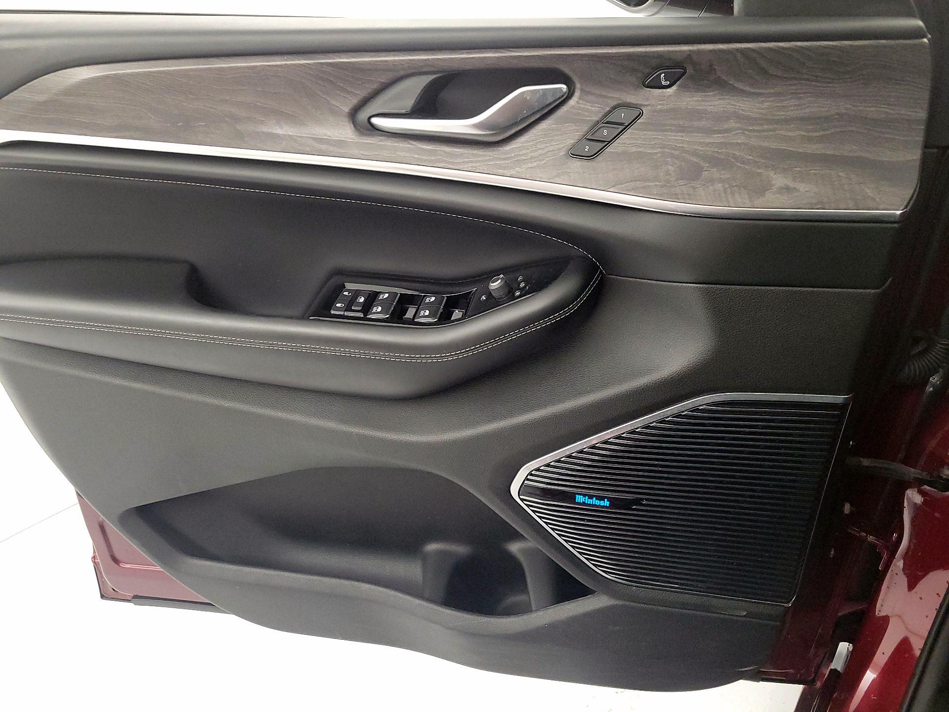 Thumbnail: 2021 Jeep Grand Cherokee L - 12