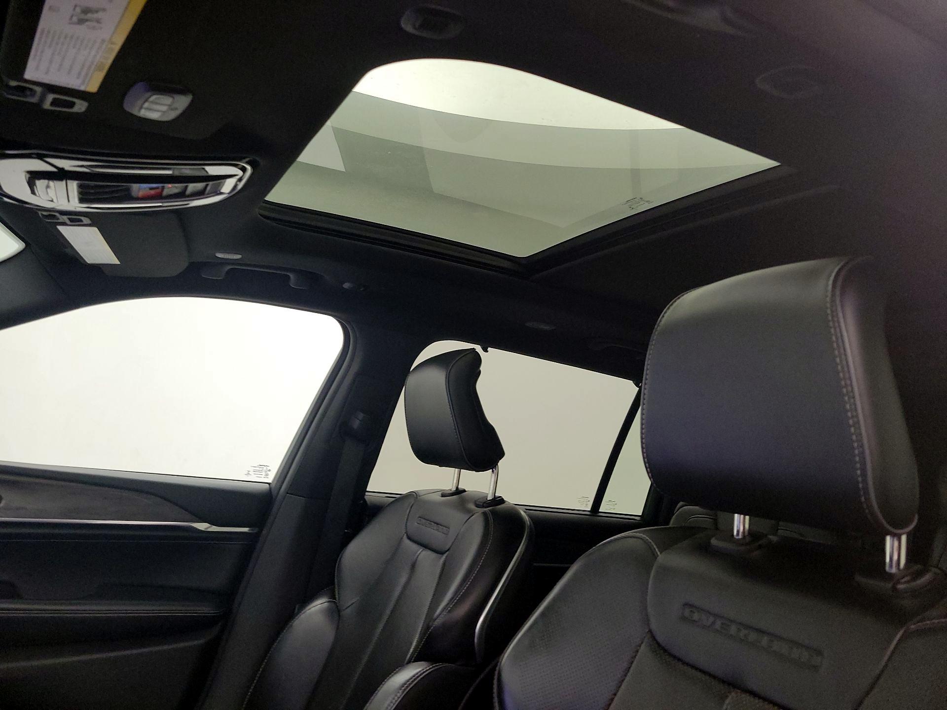 Thumbnail: 2021 Jeep Grand Cherokee L - 20