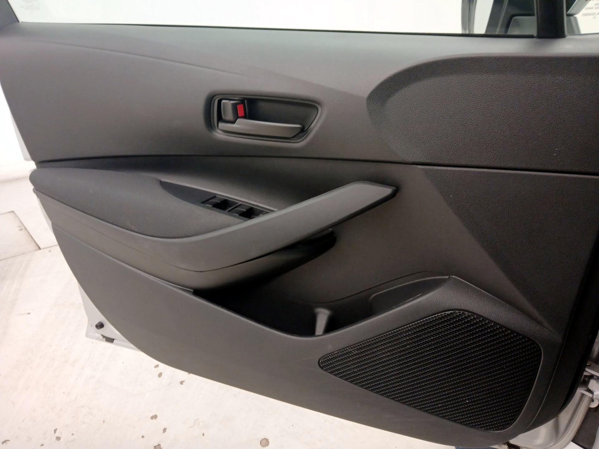 Thumbnail: 2023 Toyota Corolla - 12