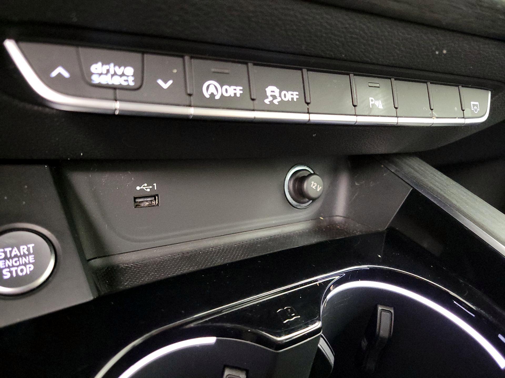 Thumbnail: 2023 Audi A4 - 19