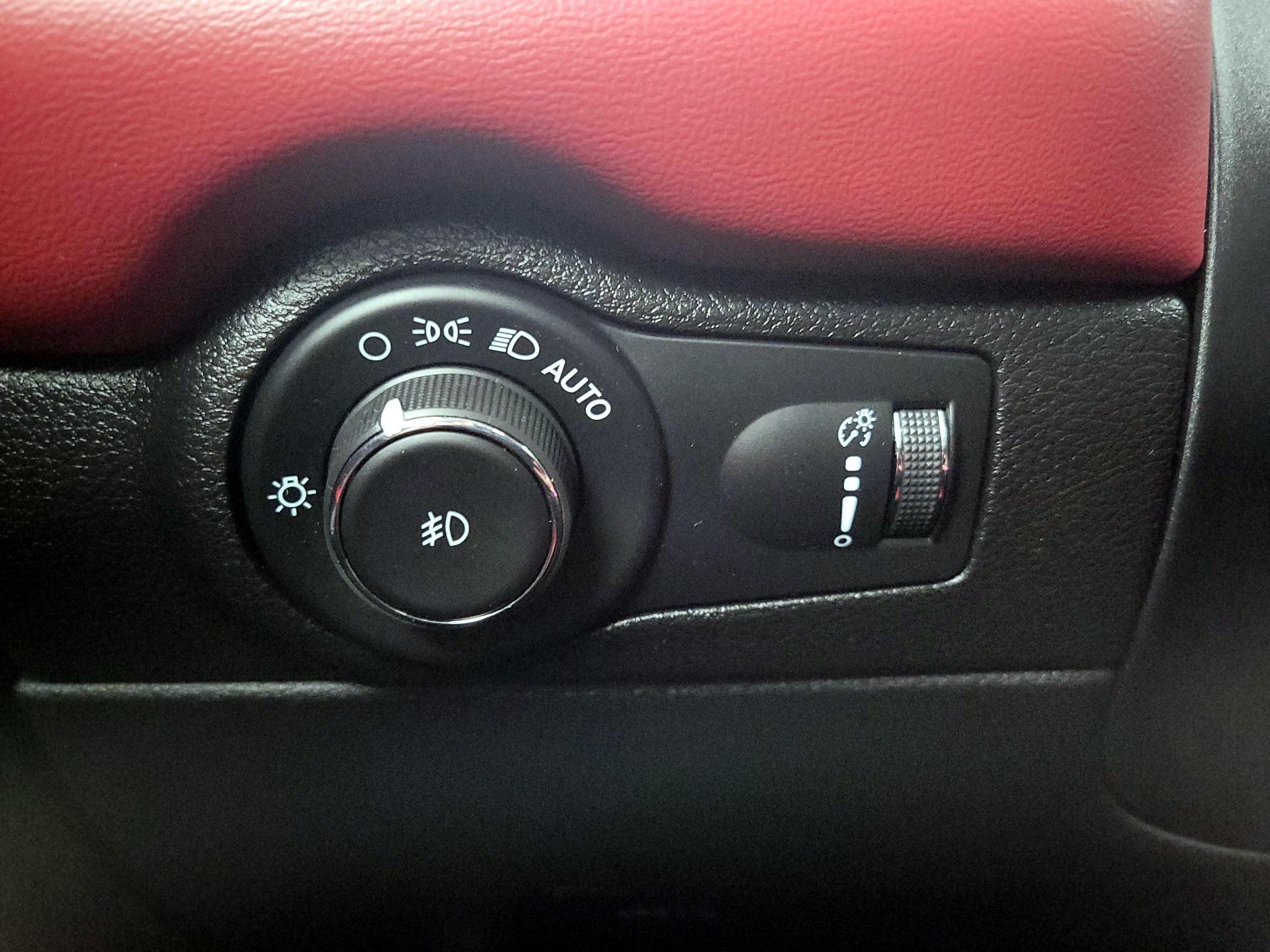 Thumbnail: 2021 Dodge Durango - 13