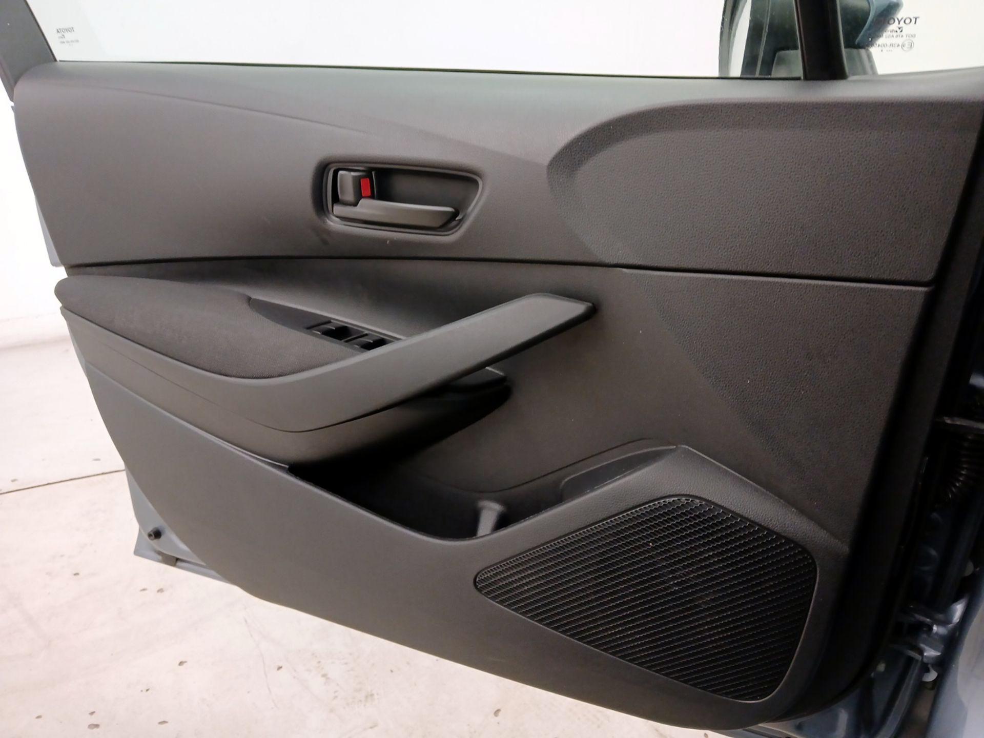 Thumbnail: 2024 Toyota Corolla - 12