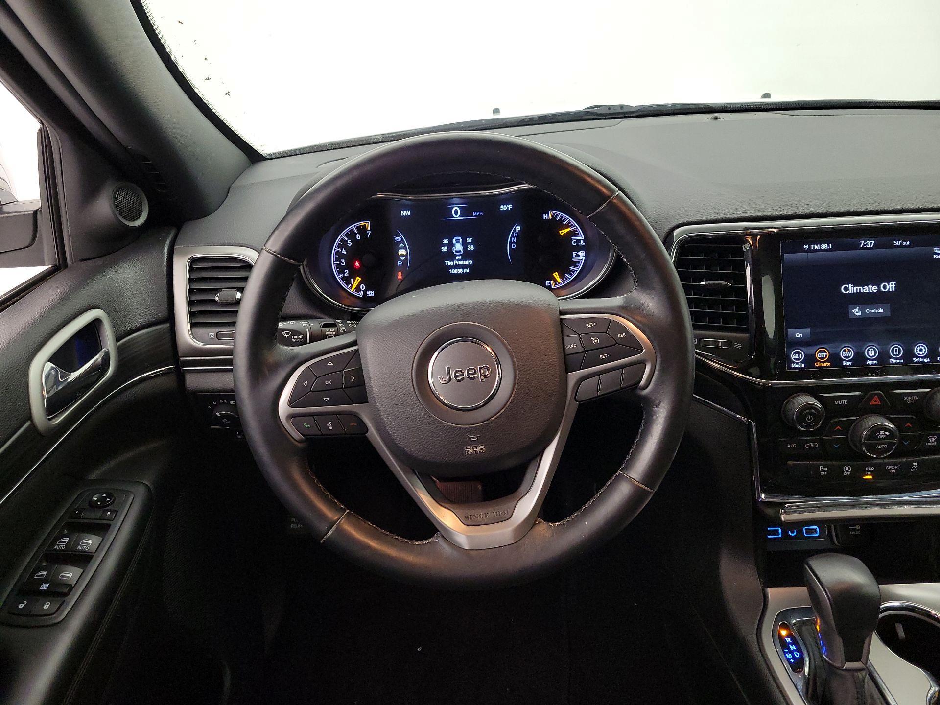 Thumbnail: 2022 Jeep Grand Cherokee - 10