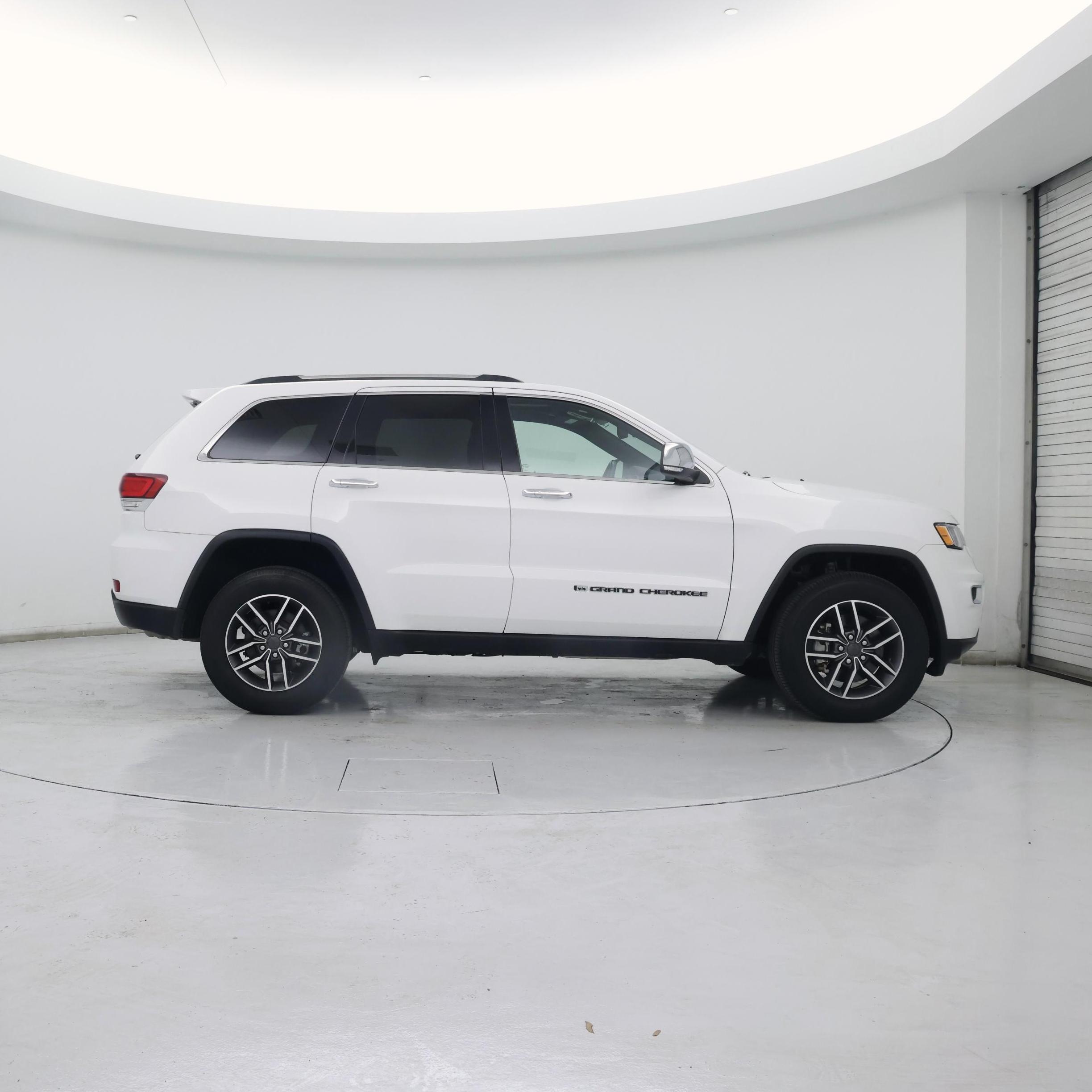 Thumbnail: 2022 Jeep Grand Cherokee - 7