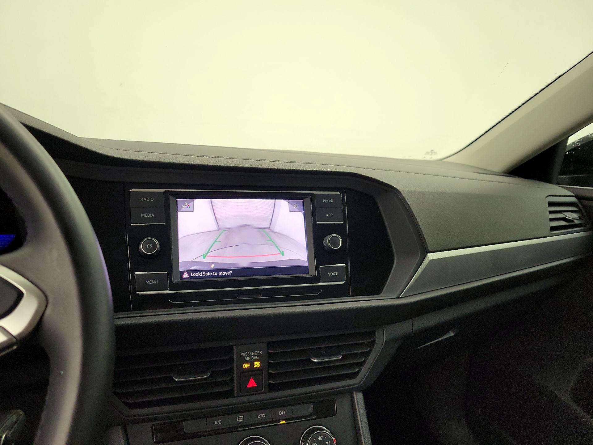 Thumbnail: 2024 Volkswagen Jetta - 15