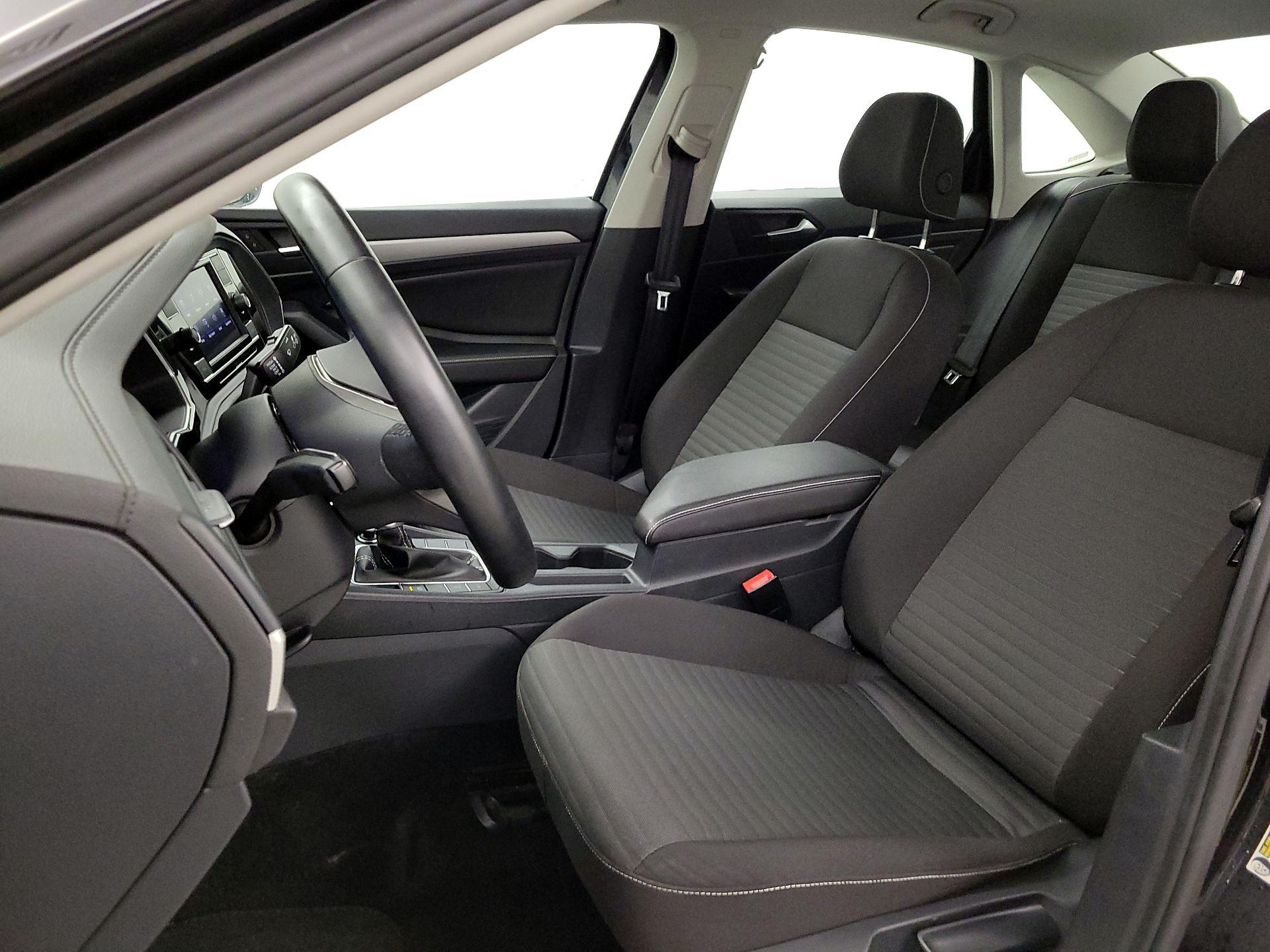 Thumbnail: 2024 Volkswagen Jetta - 20