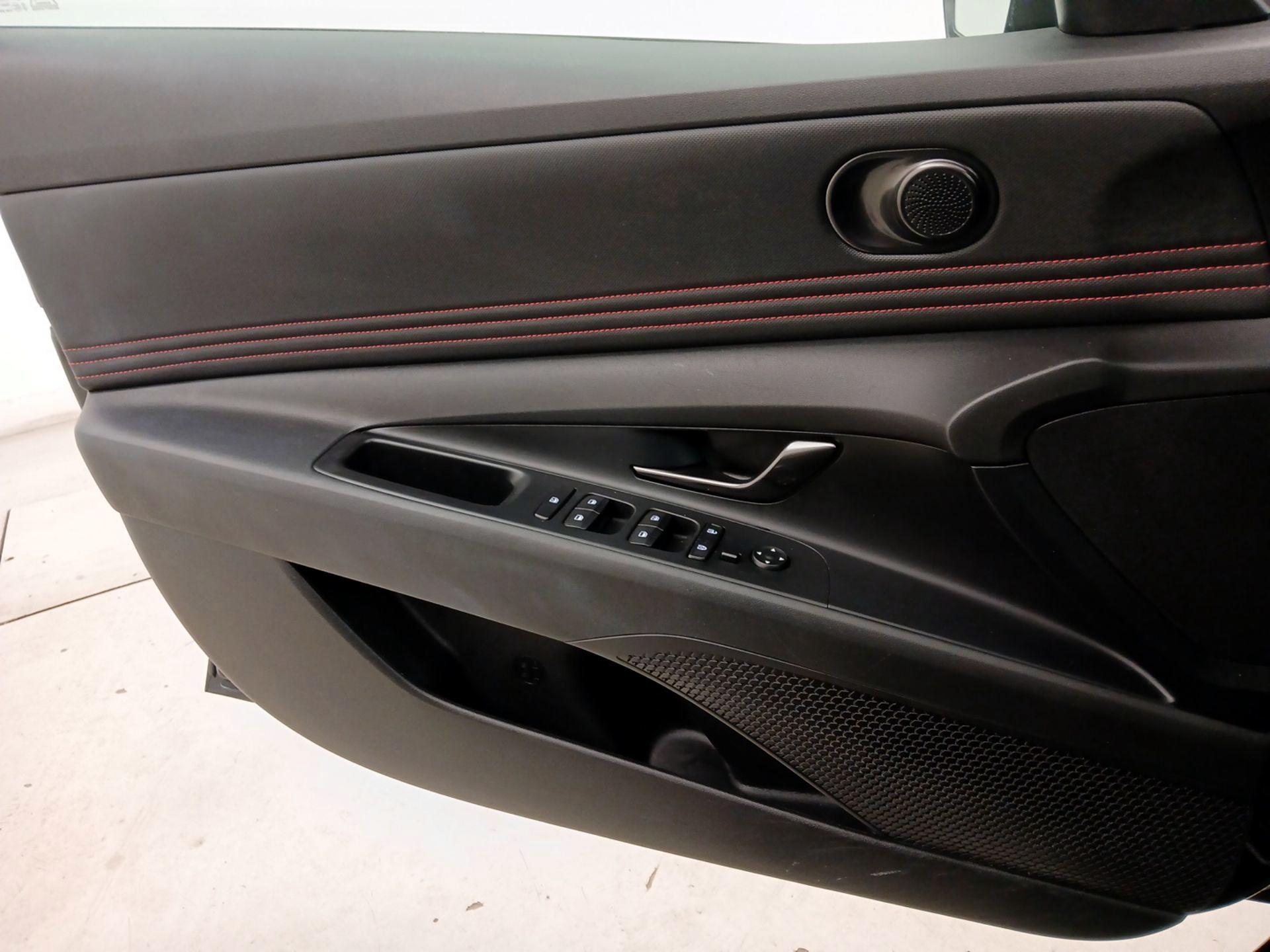 Thumbnail: 2023 Hyundai Elantra - 12