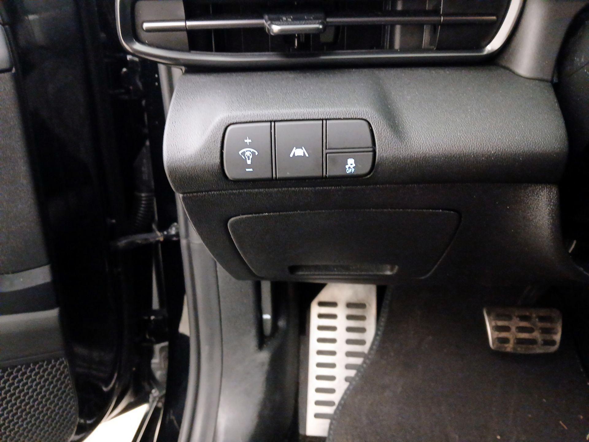 Thumbnail: 2023 Hyundai Elantra - 13