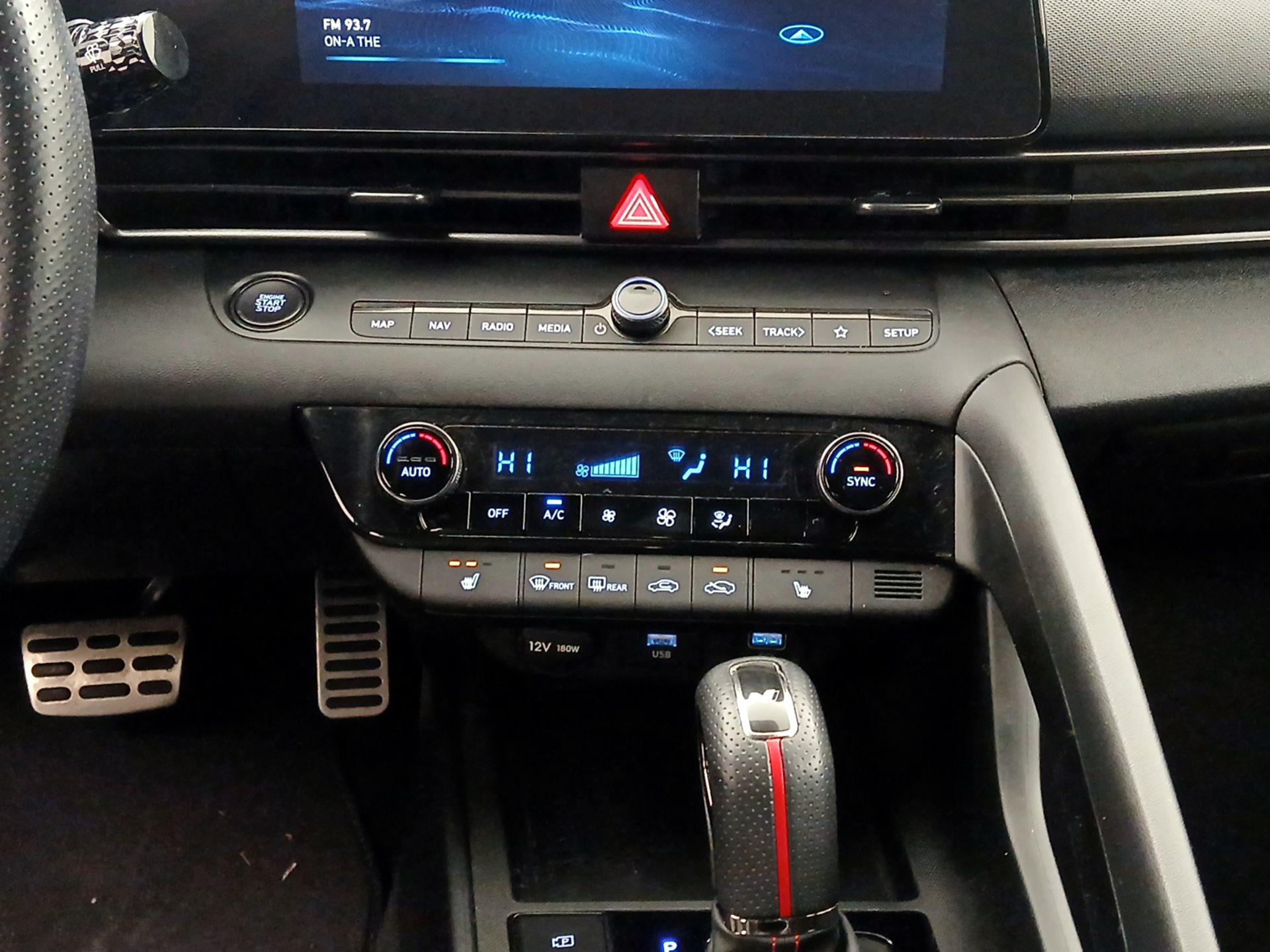 Thumbnail: 2023 Hyundai Elantra - 17