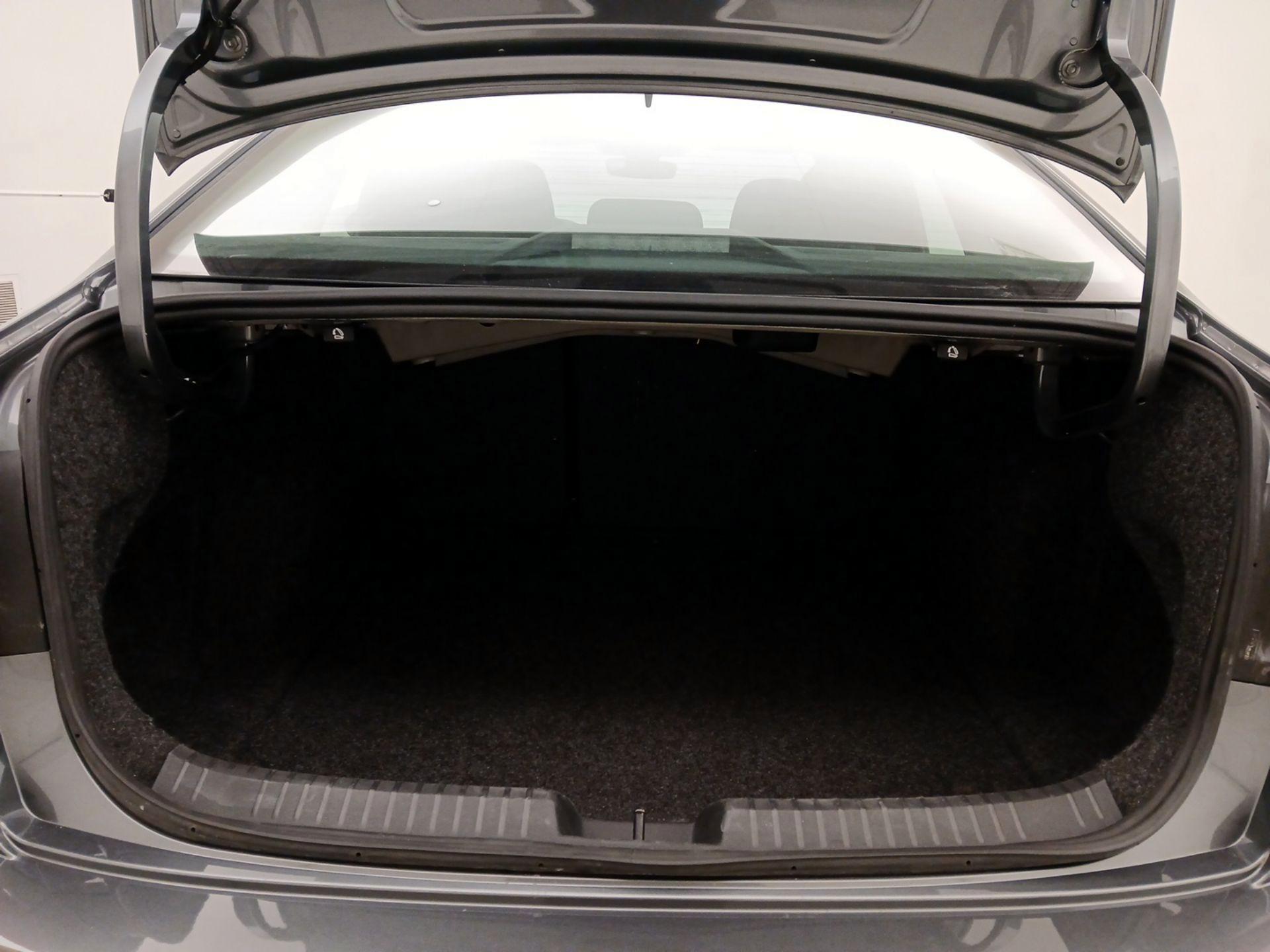 Thumbnail: 2024 Volkswagen Jetta - 20