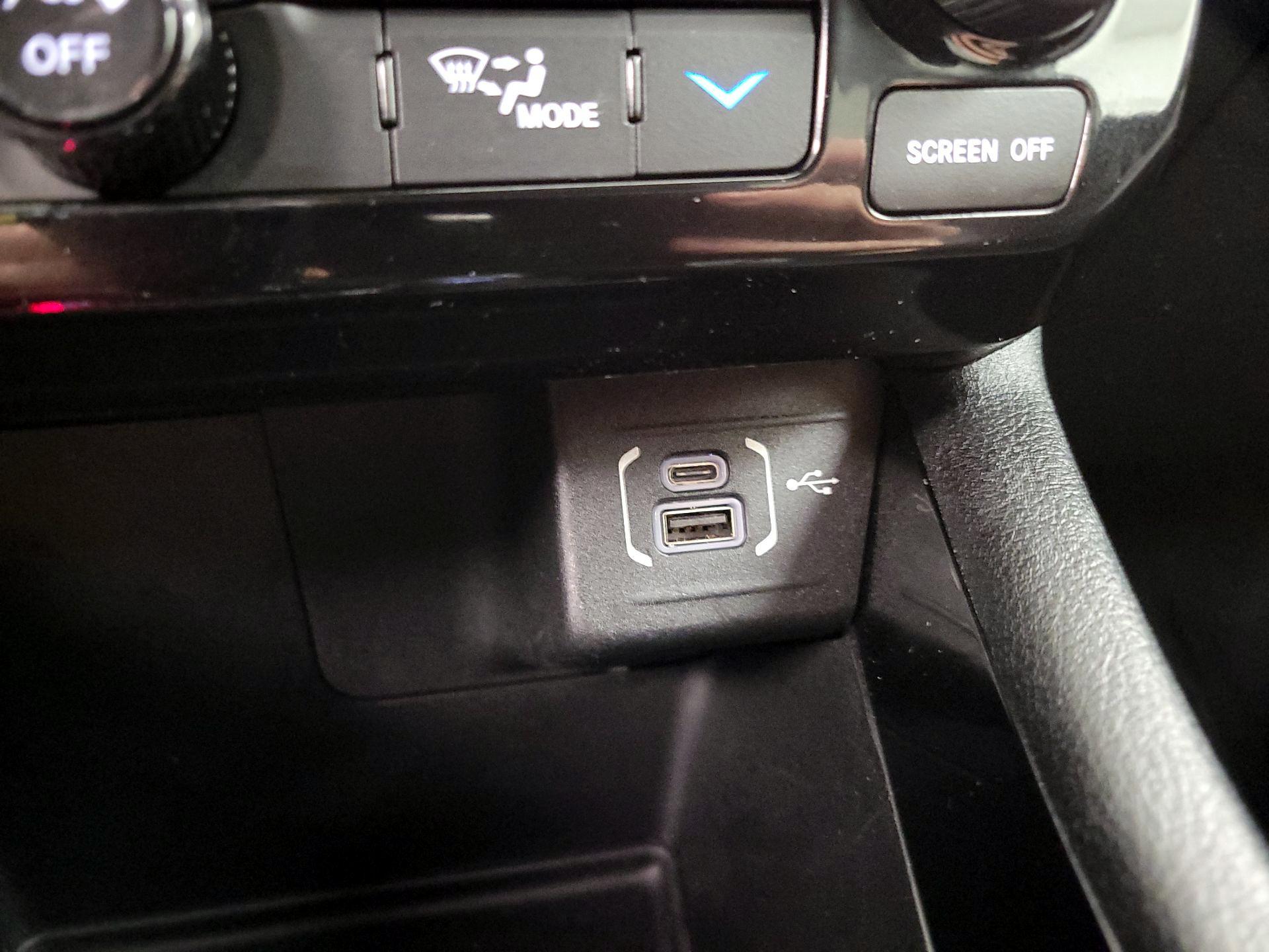 Thumbnail: 2022 Jeep Compass - 18